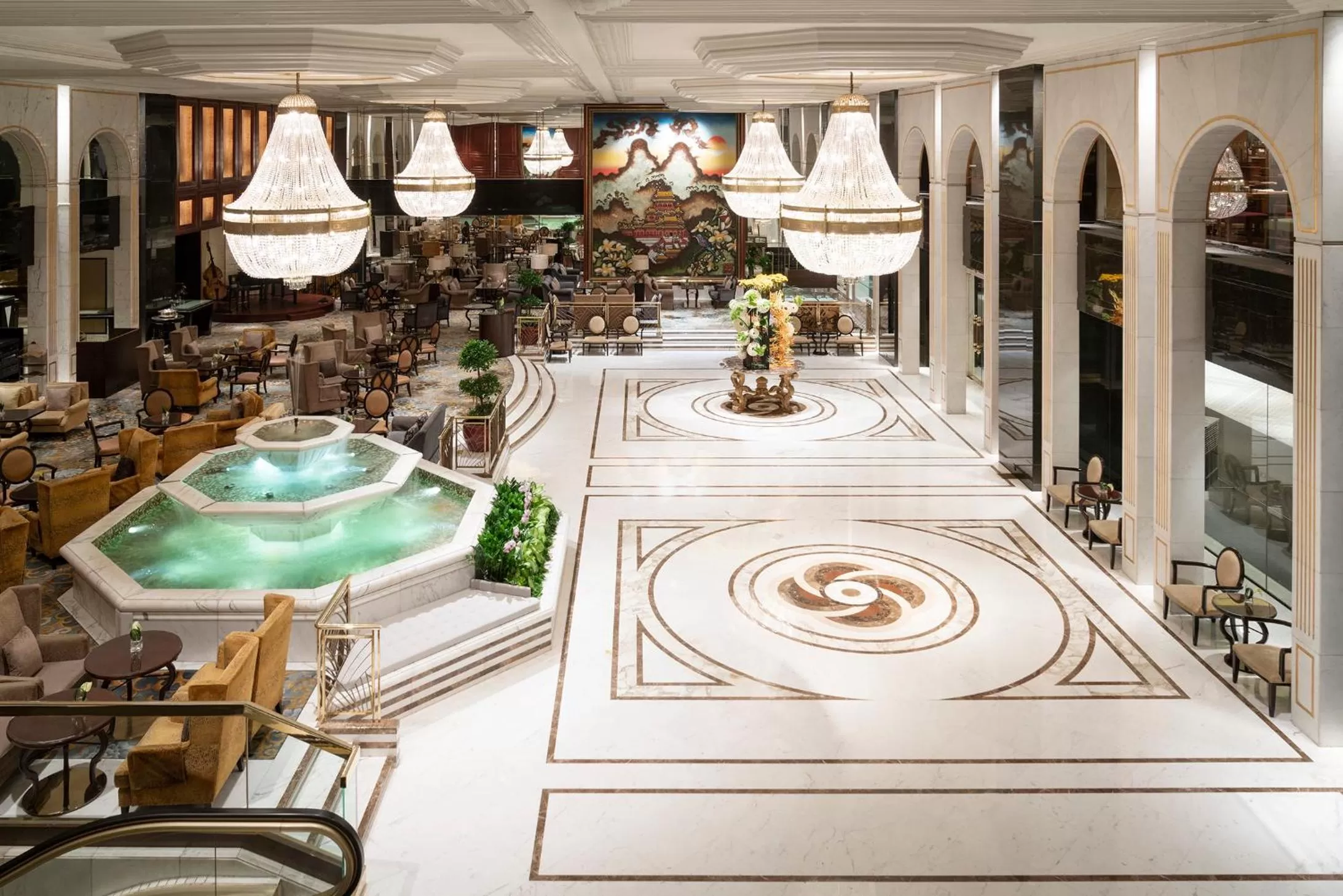 Lobby or reception in Kowloon Shangri-La, Hong Kong