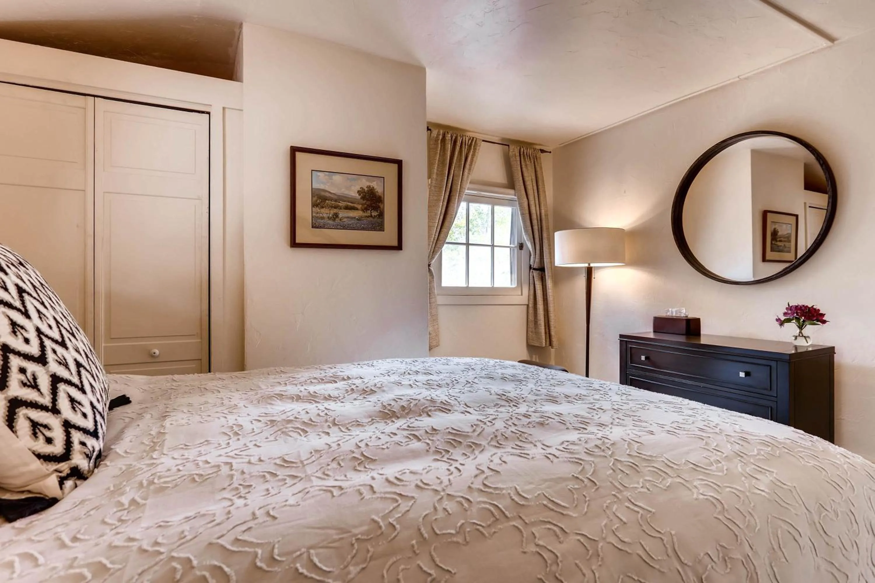 Bedroom, Bed in Ski Tip Lodge, A Vail Resorts Property