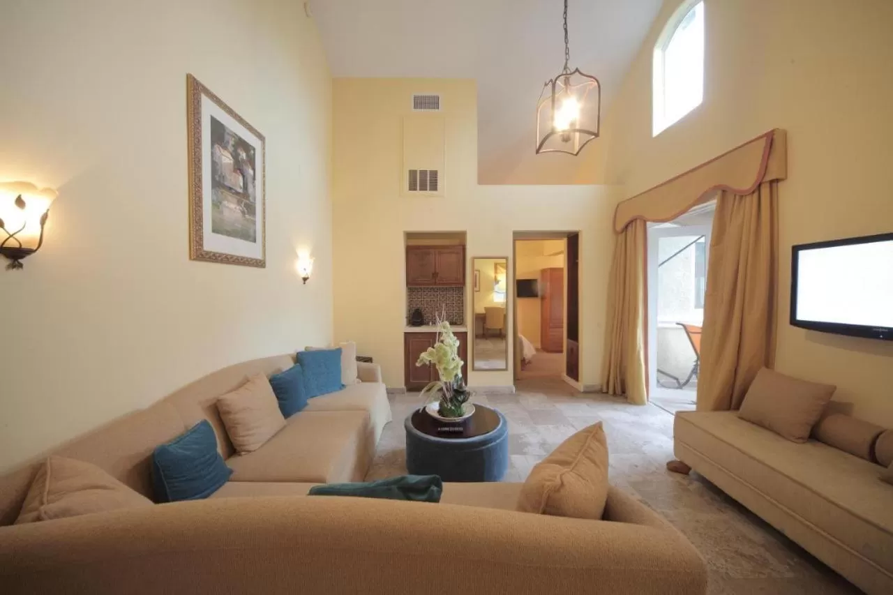 Seating Area in Hotel Impala by LuxUrban