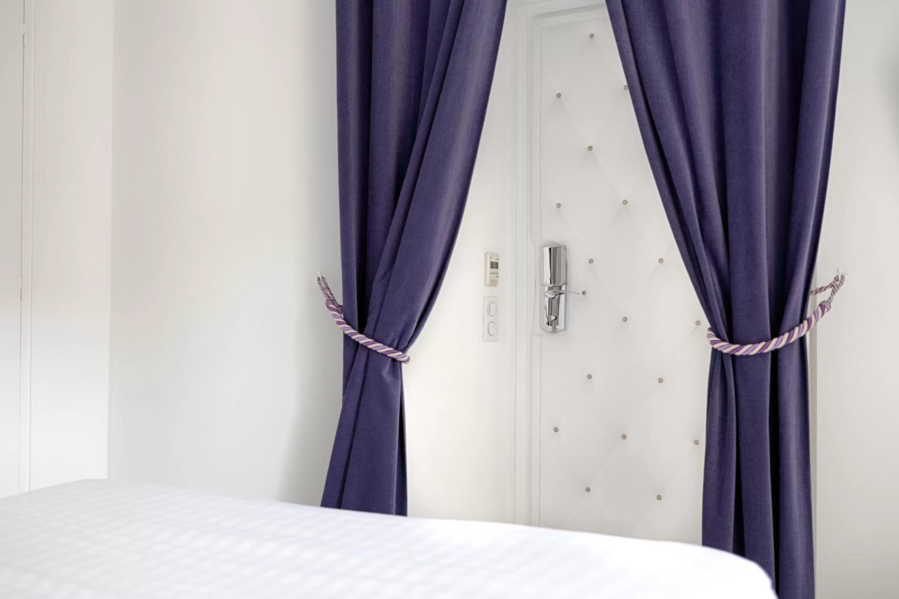 Bedroom, Bed in Blc Design Hotel