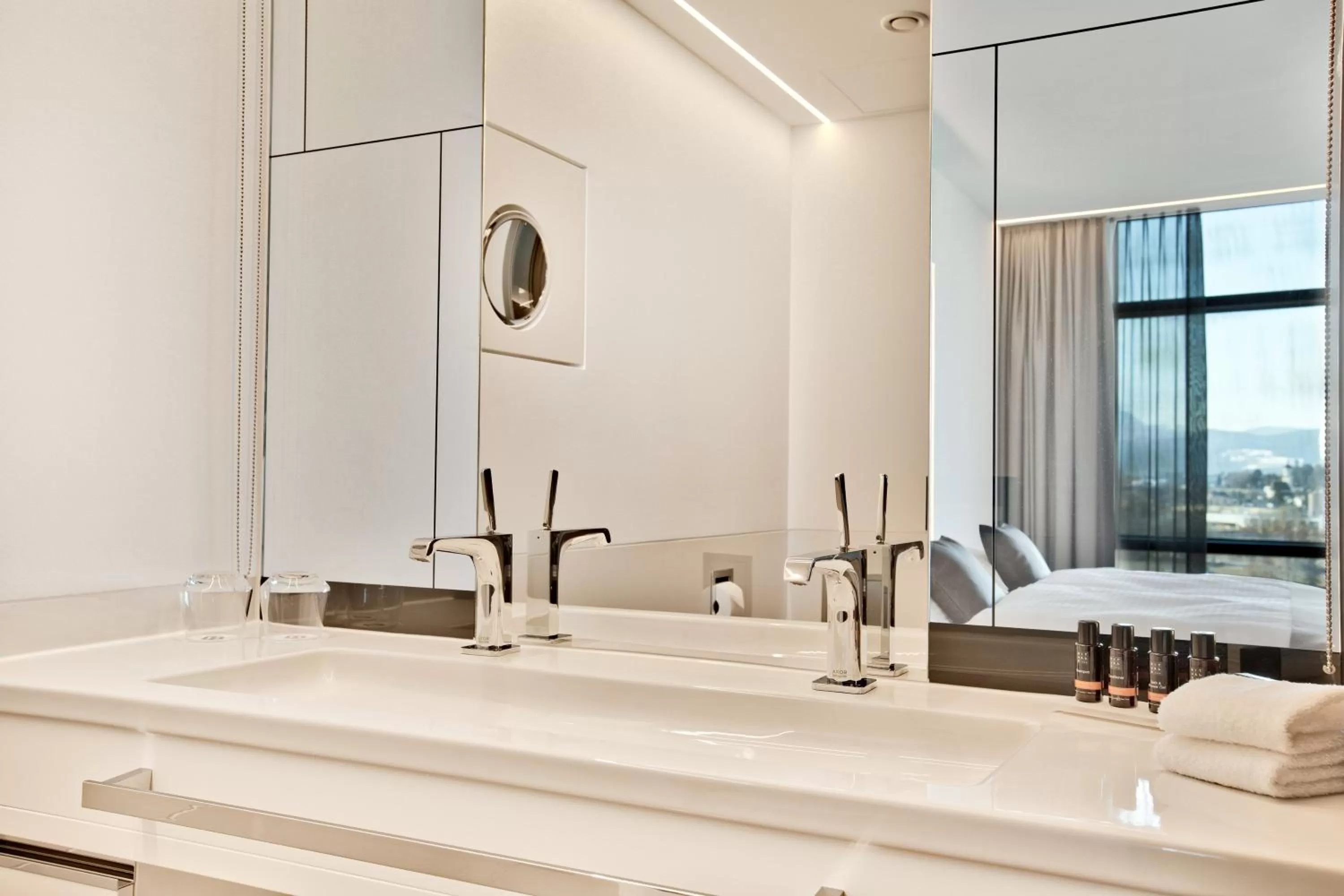 Bathroom in COOL MAMA Hotel Salzburg