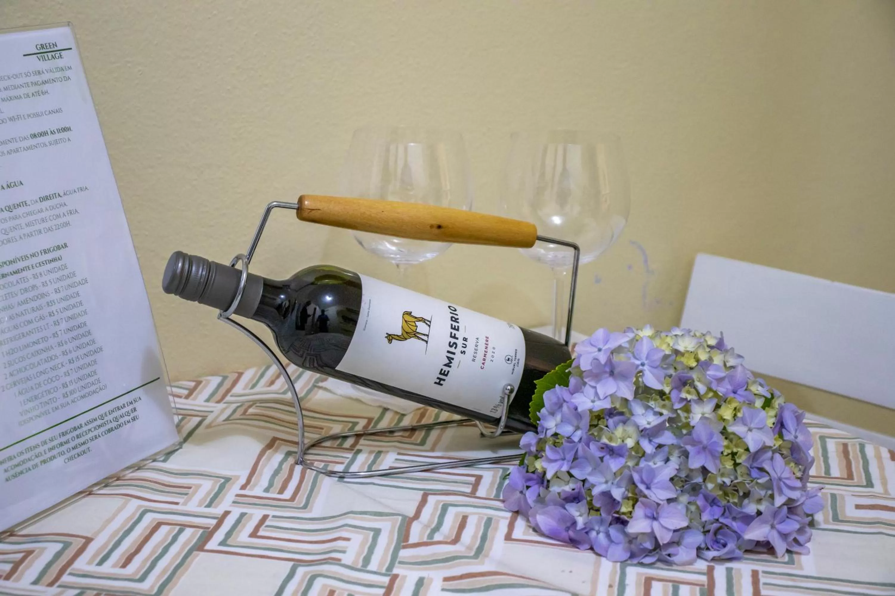 oven in Green Village Hotel