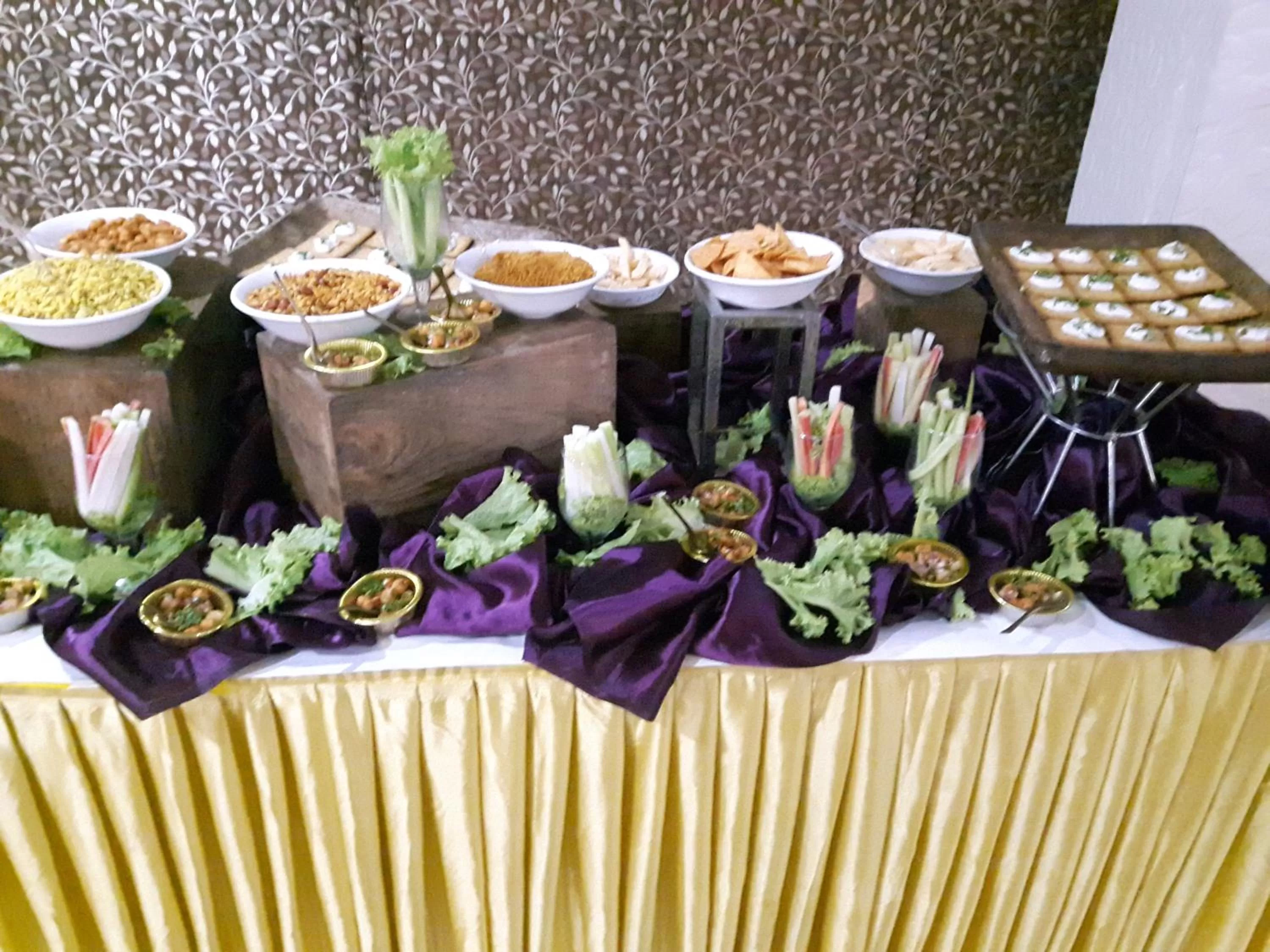 Food in Maple Leaf Hotel