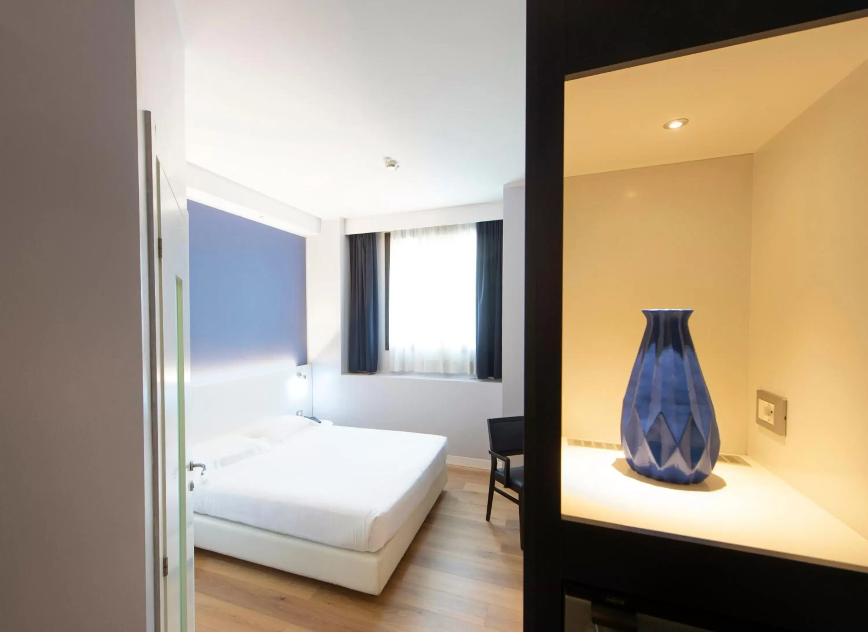 Comfort Double Room (Single Use) in Neo Hotel Comfort Double Room (Single Use) in Neo Hotel