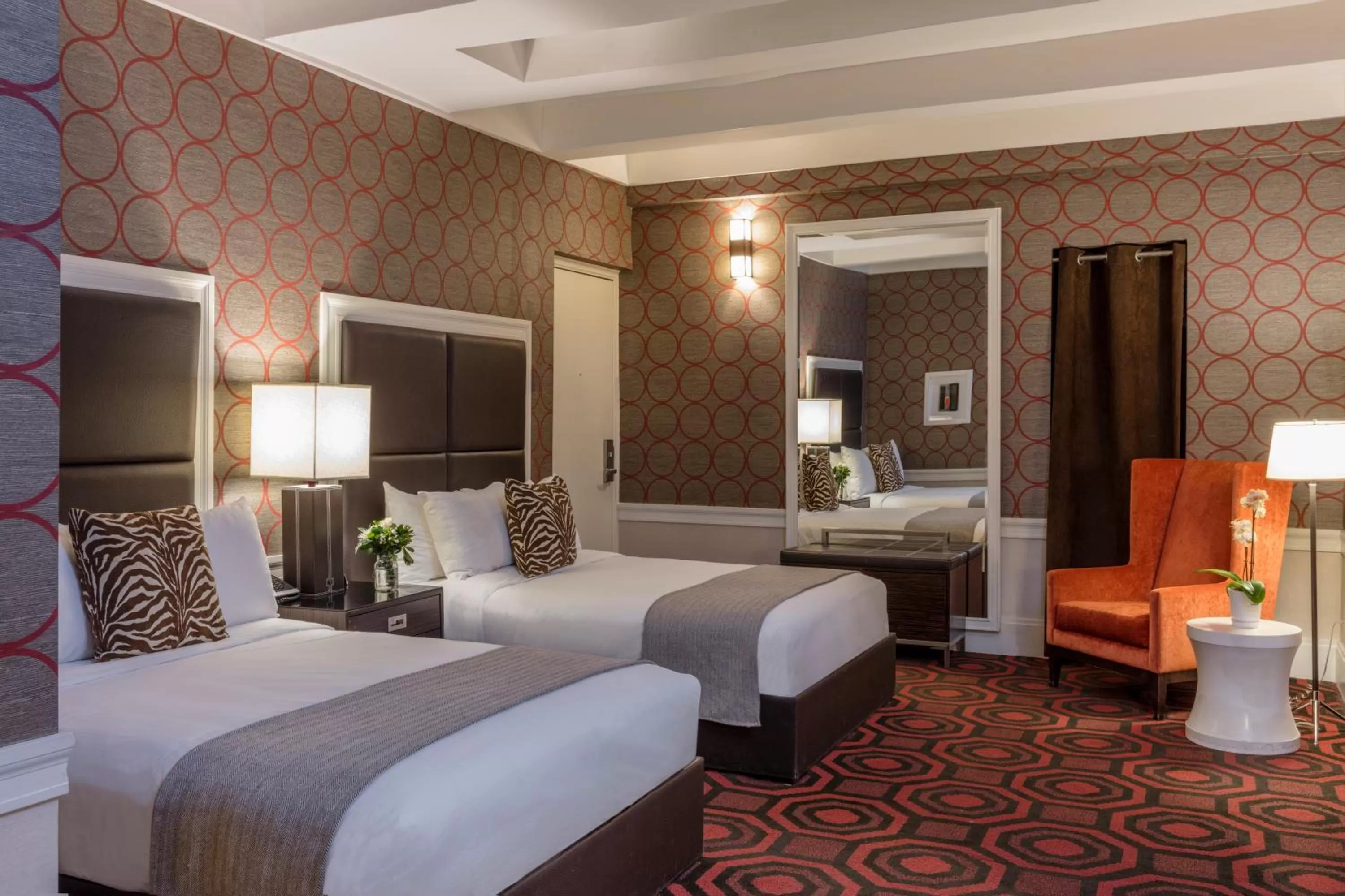 Bed in The Empire Hotel New York