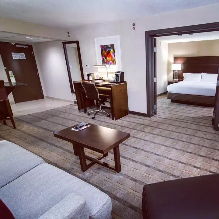 King Suite in Holiday Inn Charlotte Airport by IHG King Suite in Holiday Inn Charlotte Airport by IHG