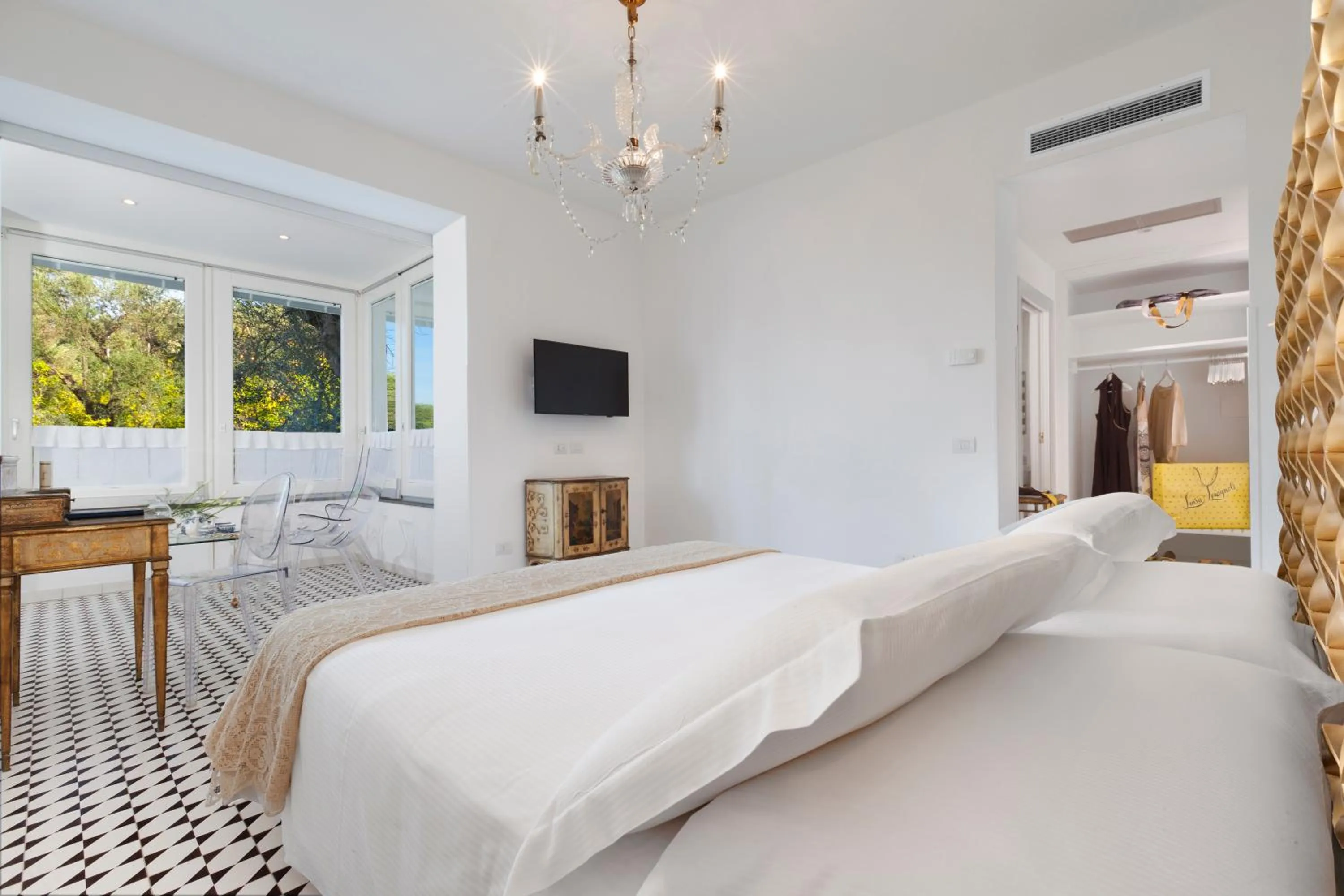 Bedroom, Bed in Villa Oriana Relais