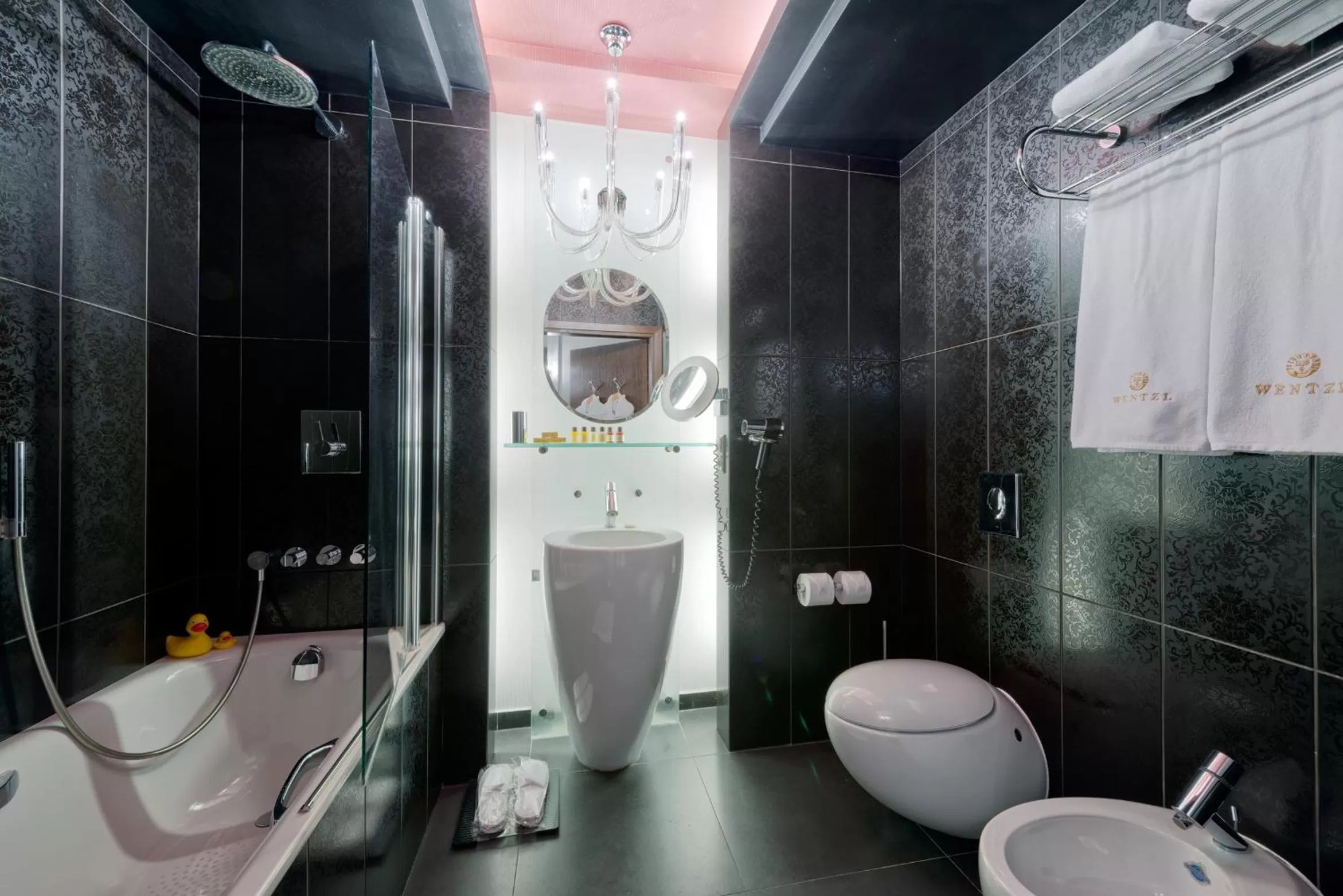 Bathroom in Hotel Wentzl