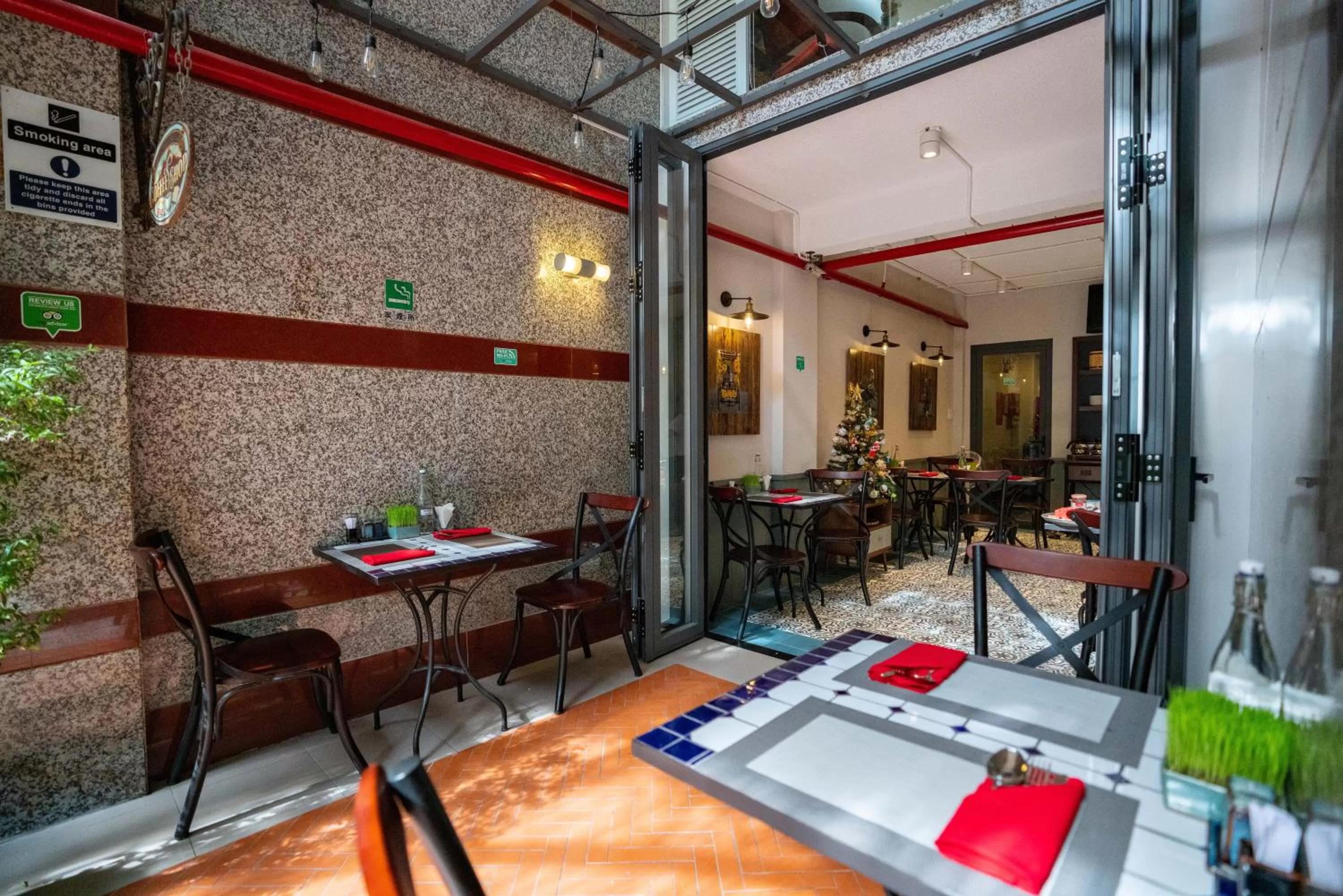 Restaurant/places to eat in Little Saigon Boutique Hotel