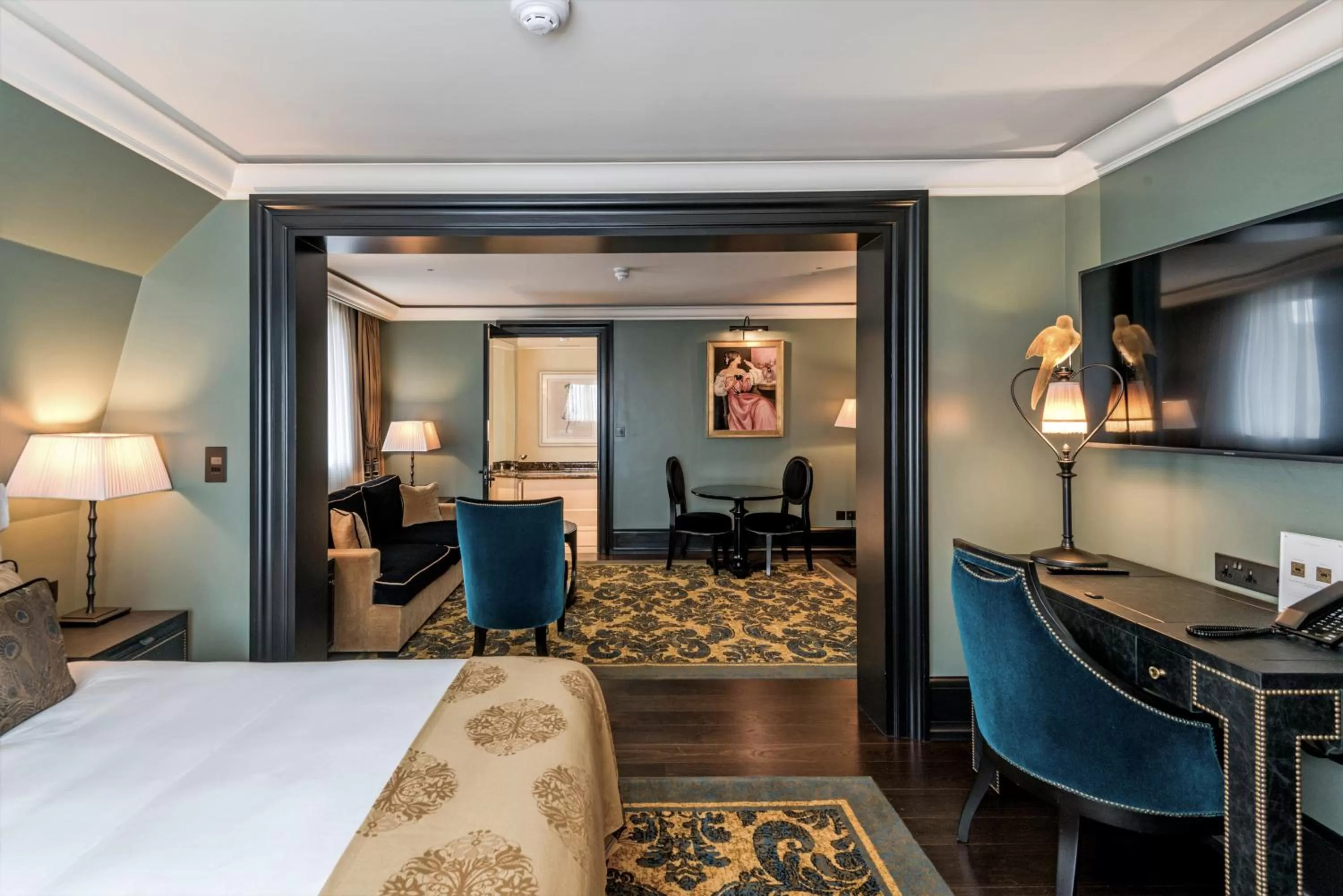 Living room, Bed in L'oscar London