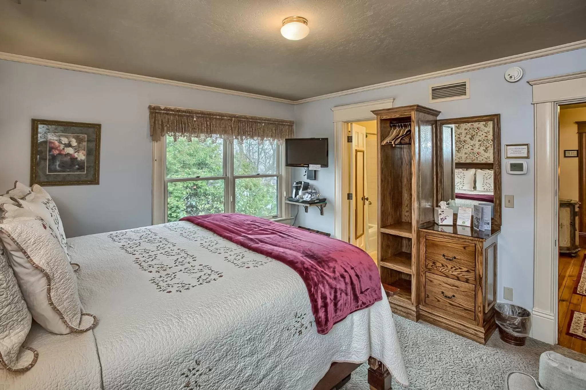 Photo of the whole room, Bed in Abigail's Bed and Breakfast Inn