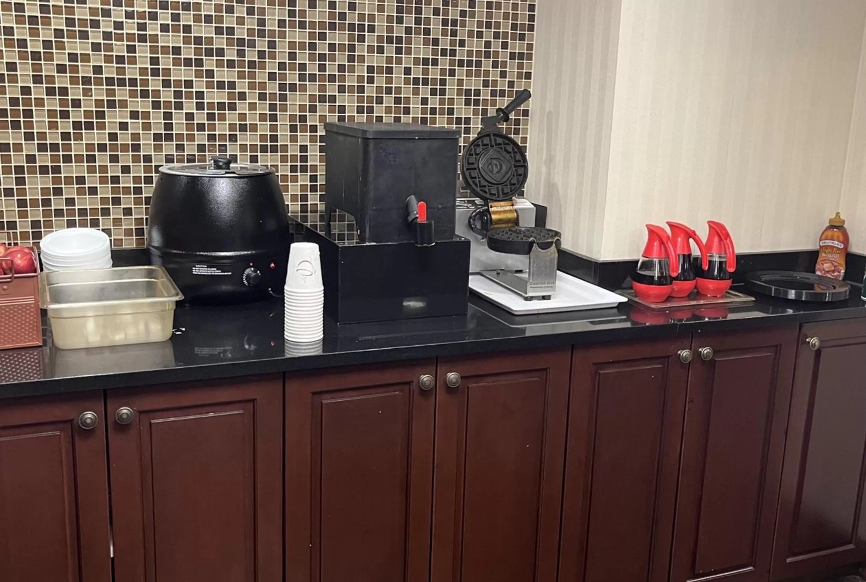 Breakfast in Hotel Lotus Kansas City Stadium