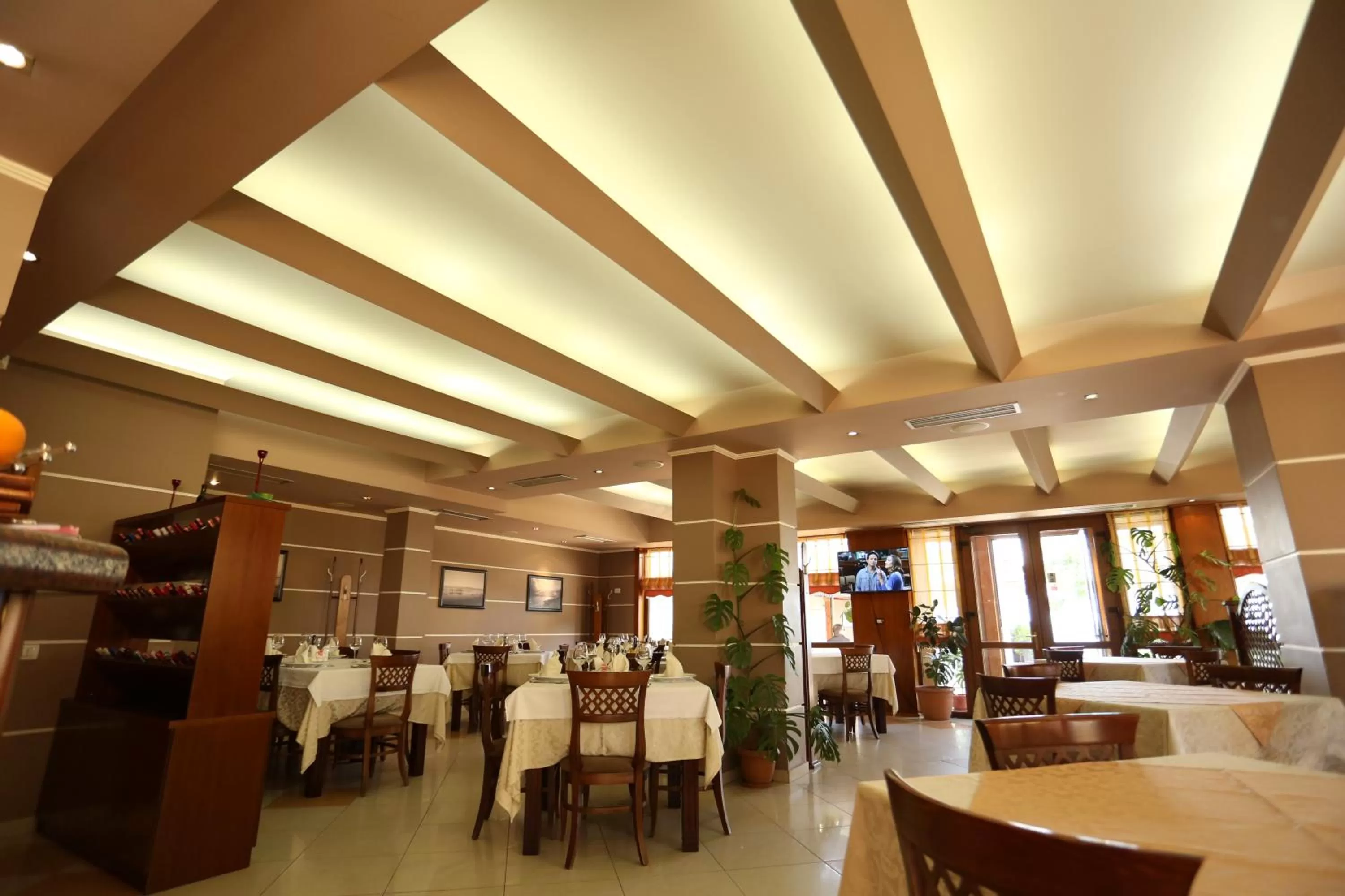 Restaurant/Places to Eat in Guesthouse Bimbli