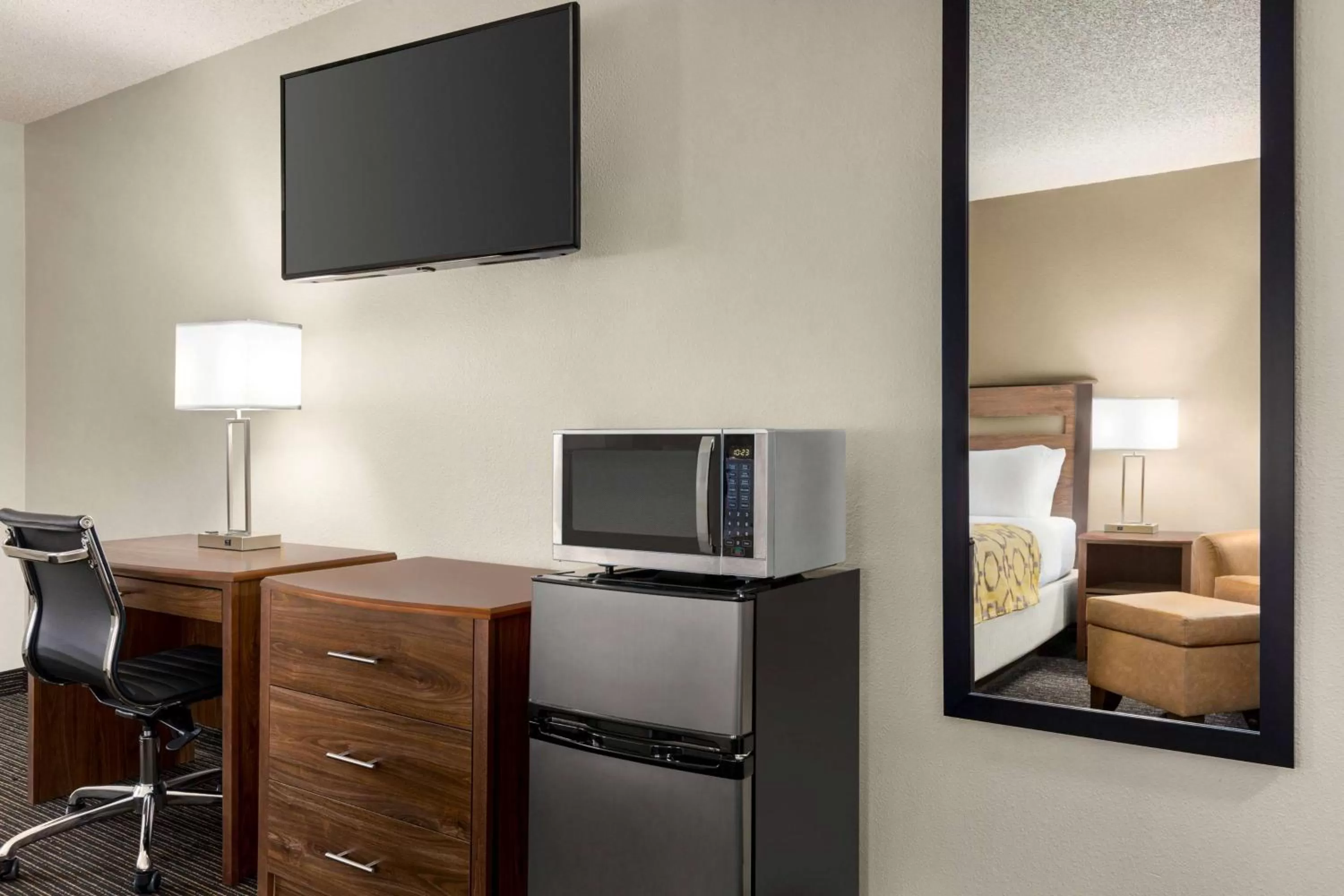 Photo of the whole room, Bed in Baymont by Wyndham Whitefish