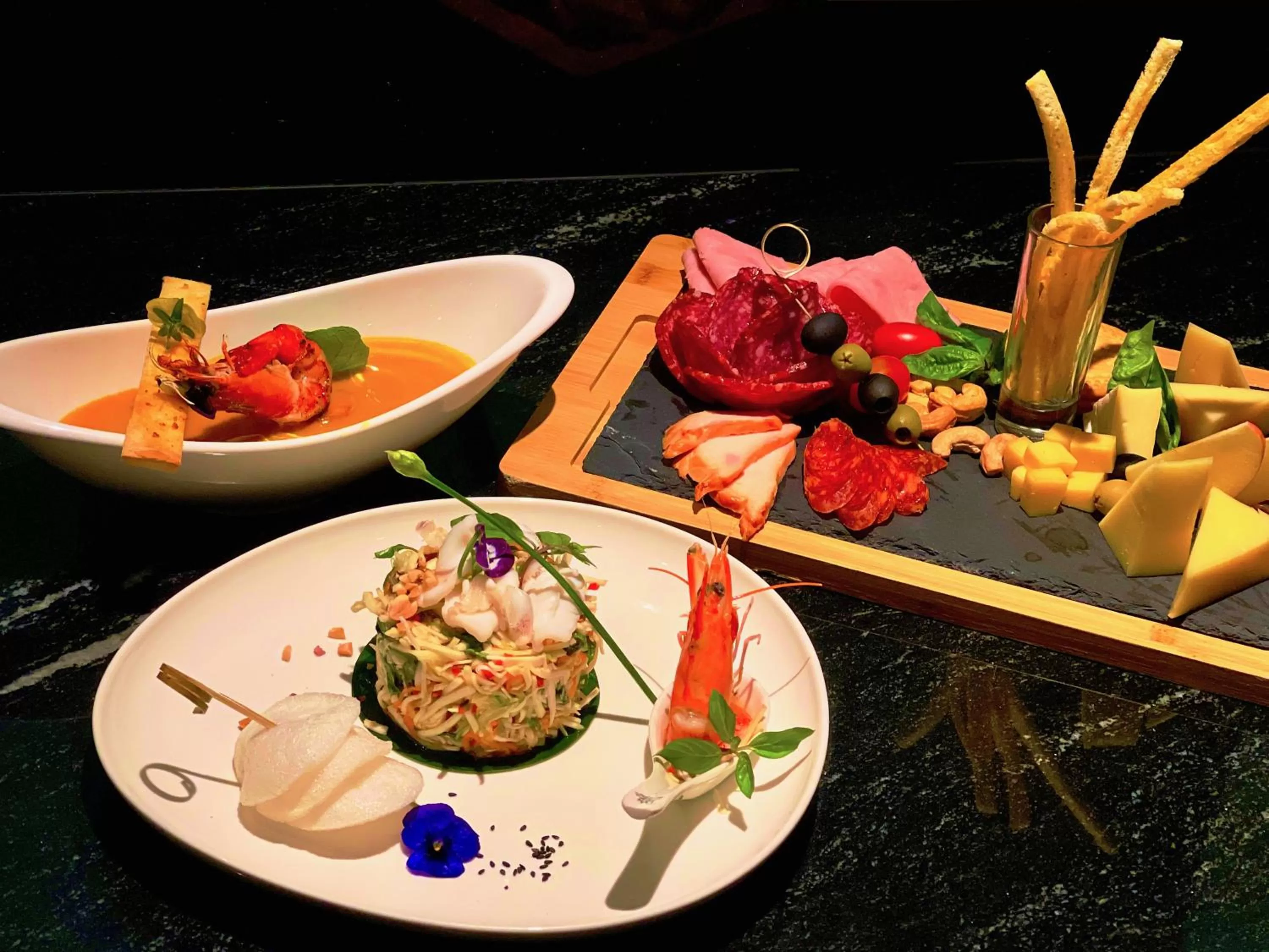 Food and drinks in Meritel Hanoi