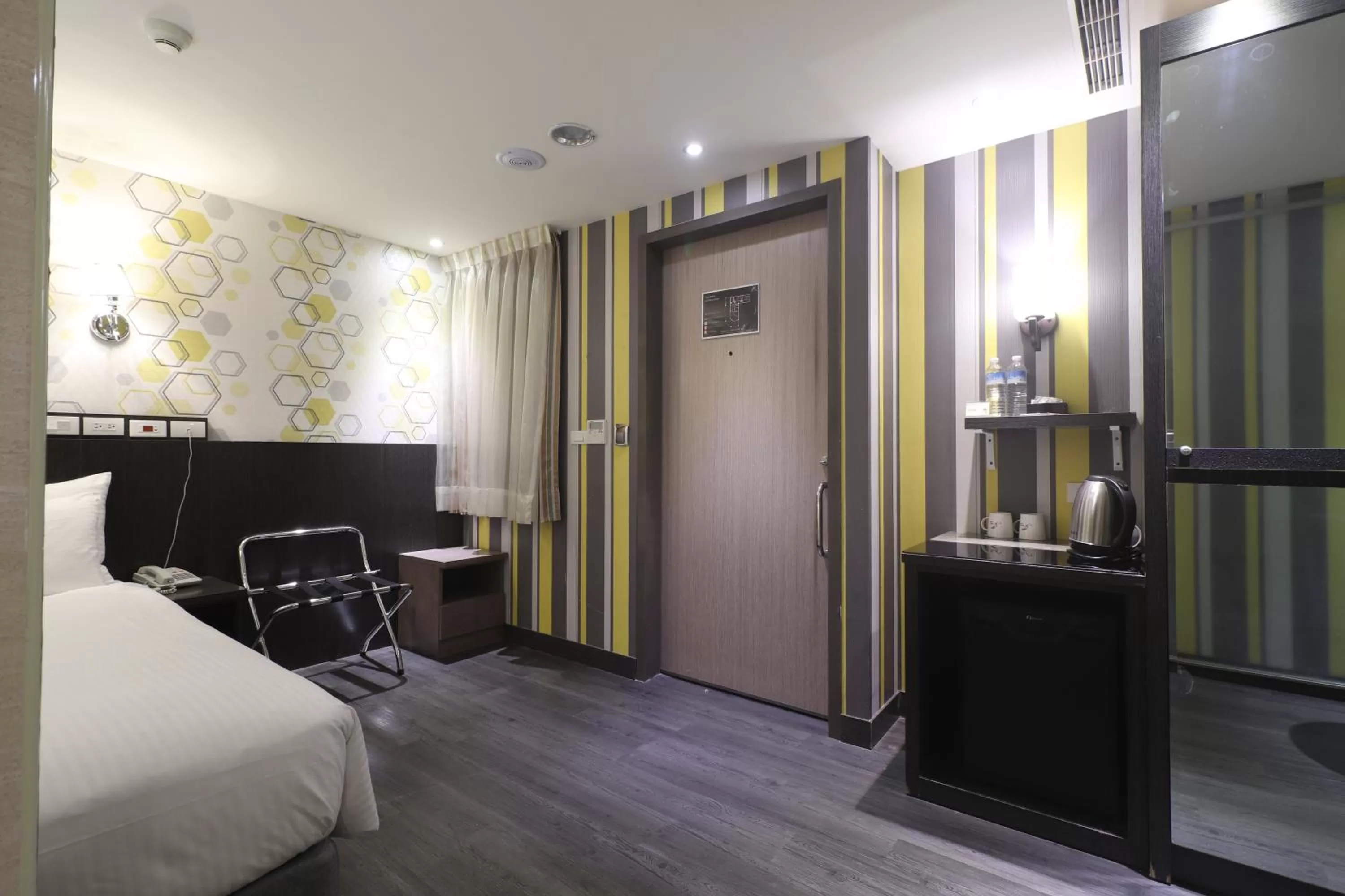 Photo of the whole room, Bed in J-HOTEL