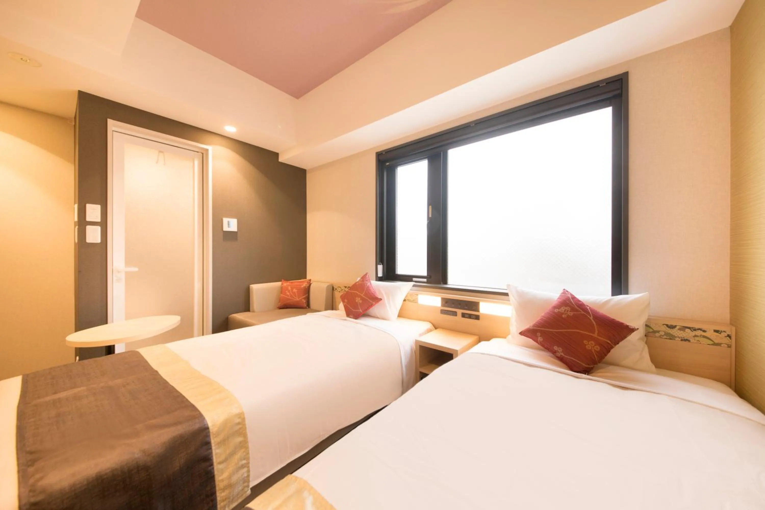 Photo of the whole room, Bed in The Hedistar Hotel Kyoto Nijo Comic & Books