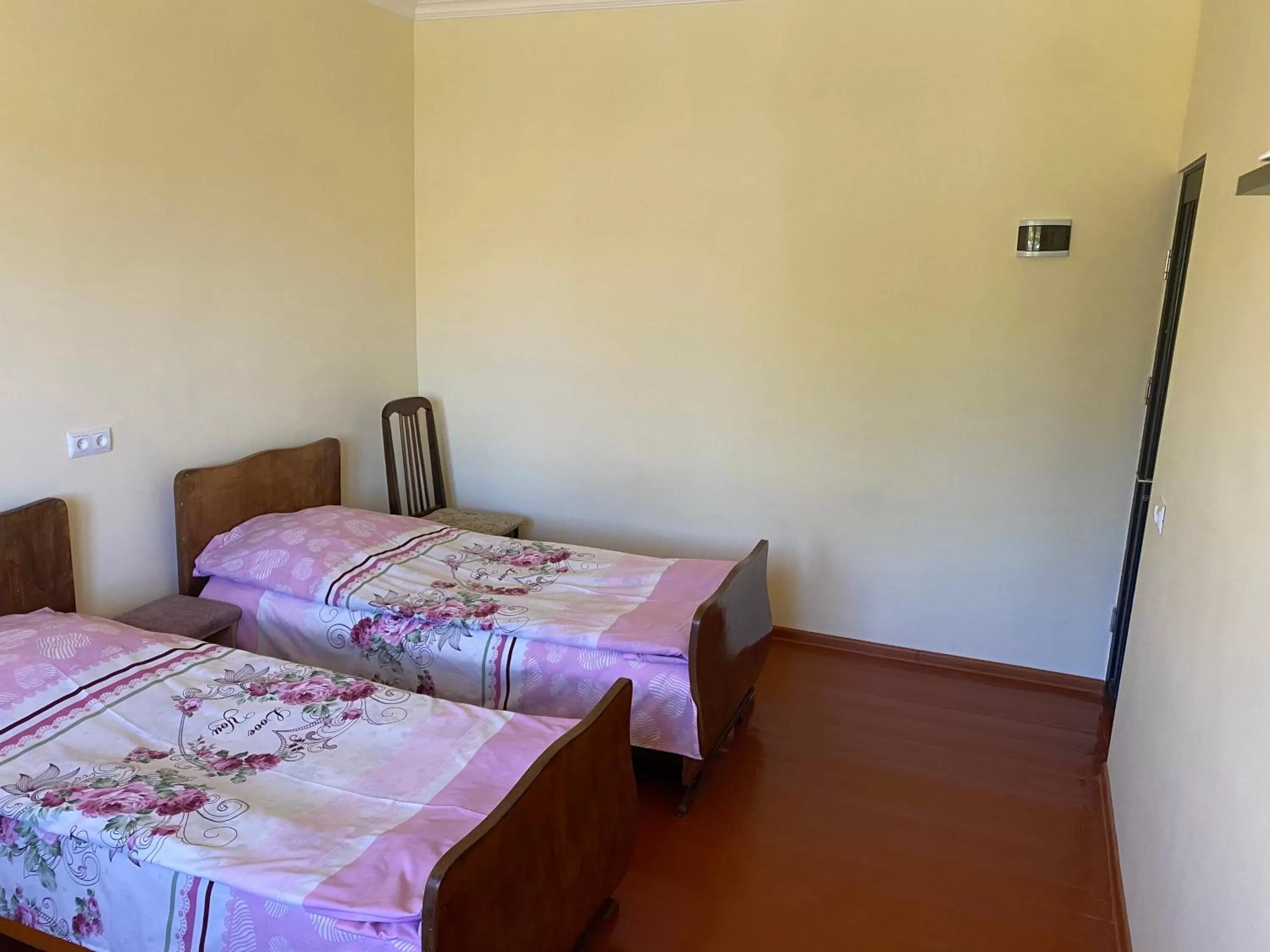 Bedroom, Bed in Karine B&B