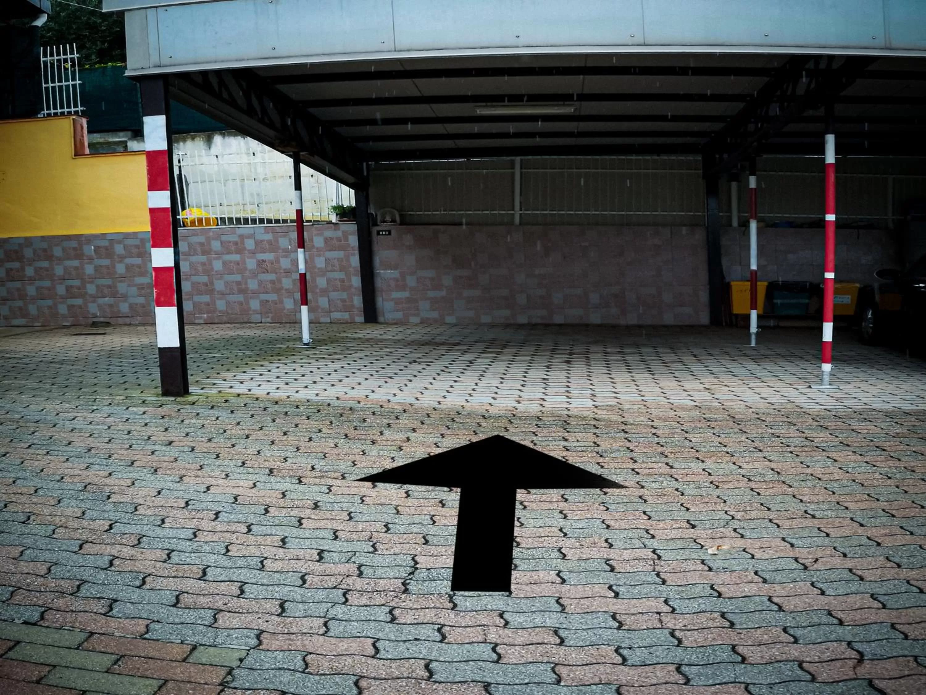 Parking in Villa Costanza