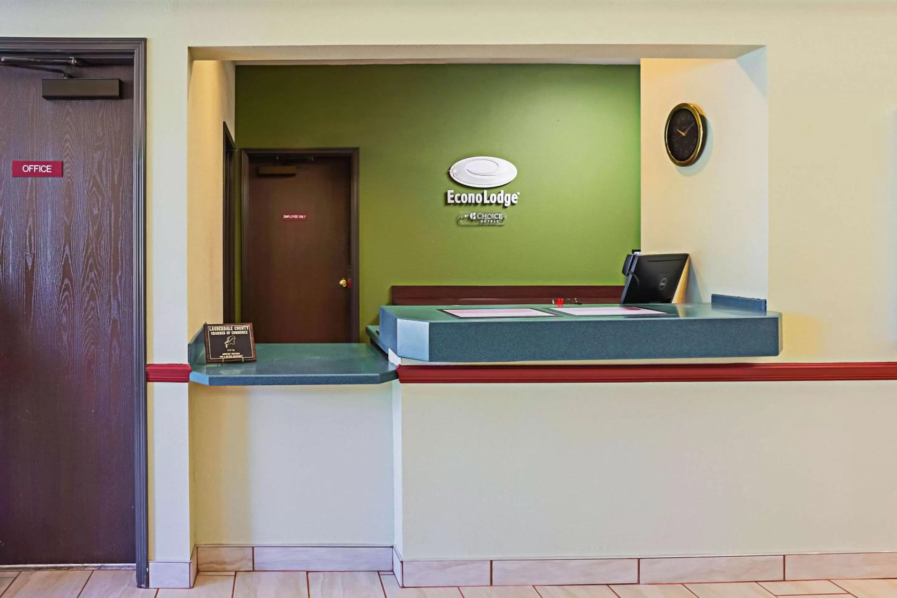 Lobby or reception in Econo Lodge Inn & Suites Ripley