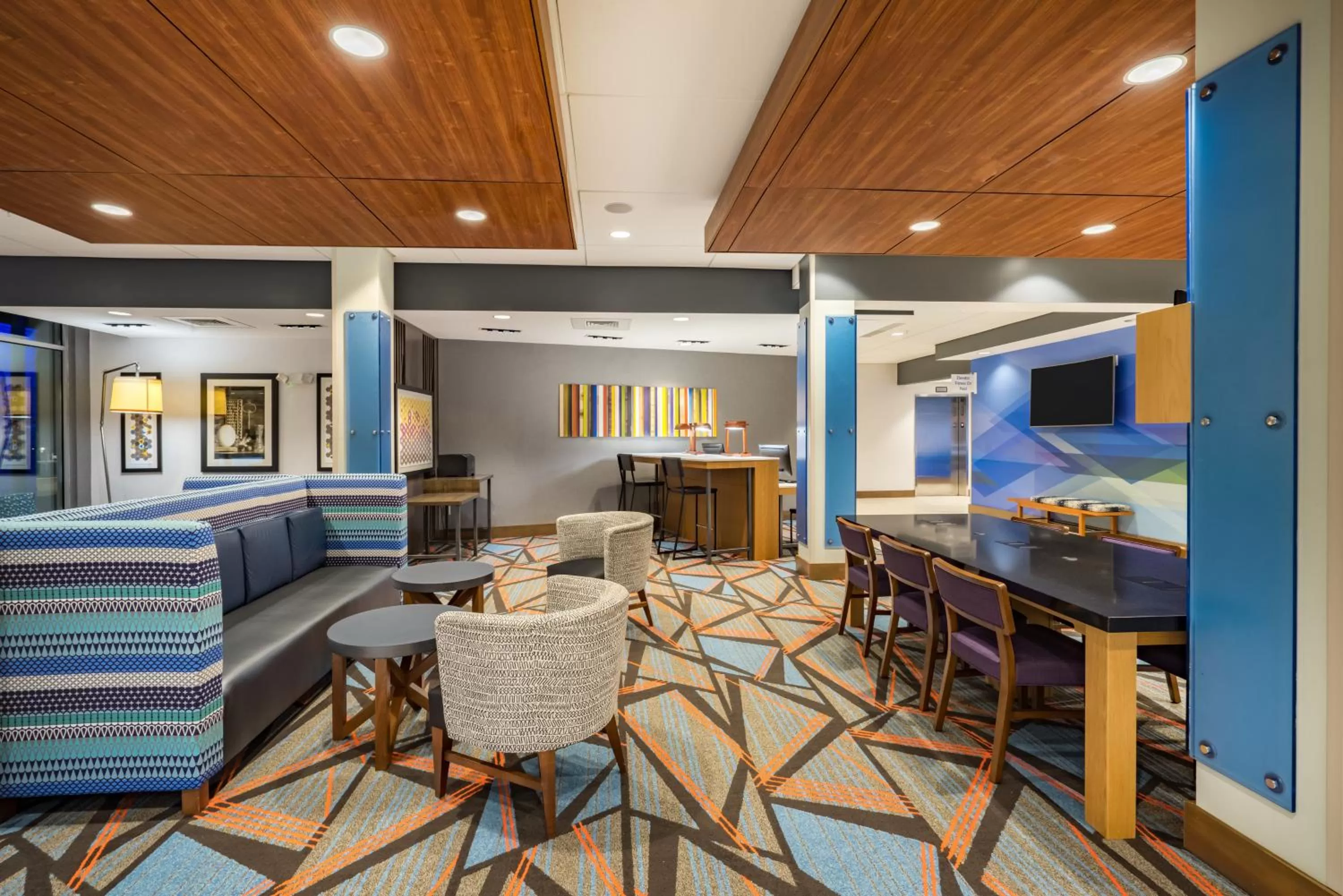 Lobby or reception in Holiday Inn Express & Suites Greenville SE - Simpsonville by IHG