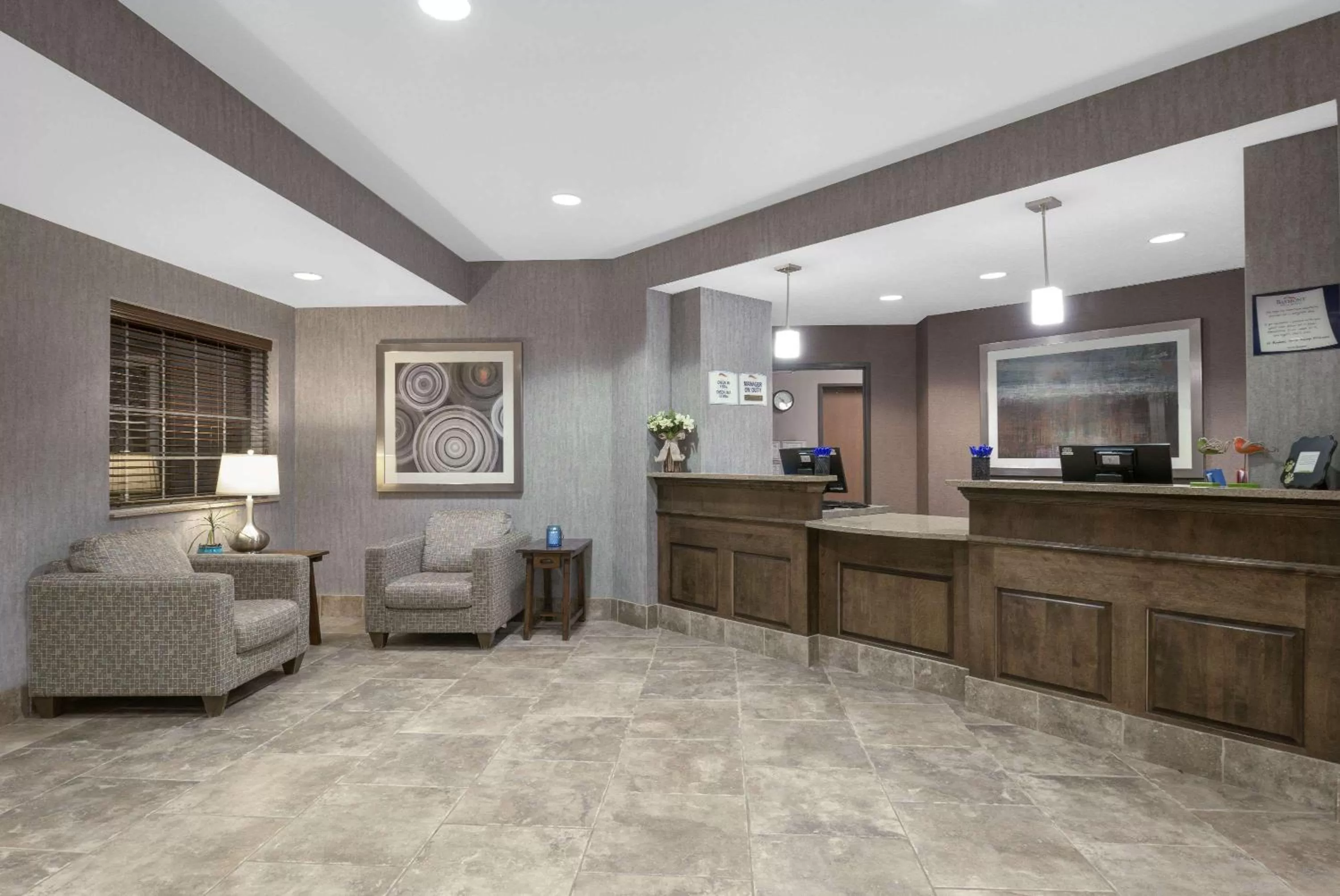 Lobby or reception in Baymont by Wyndham Minot