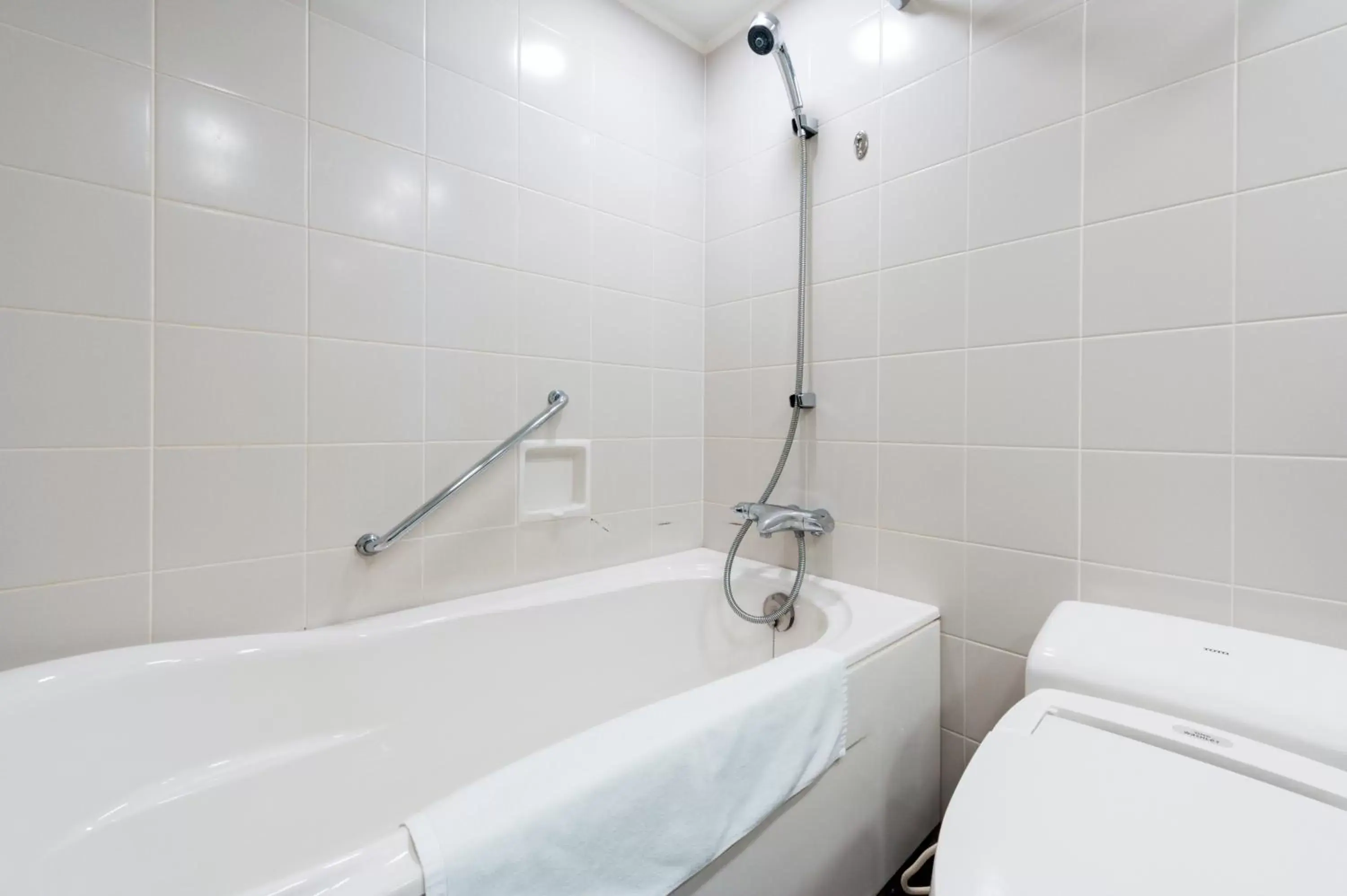 Deluxe Twin Room - Non-Smoking in HOTEL MYSTAYS Sapporo Station Deluxe Twin Room - Non-Smoking in HOTEL MYSTAYS Sapporo Station