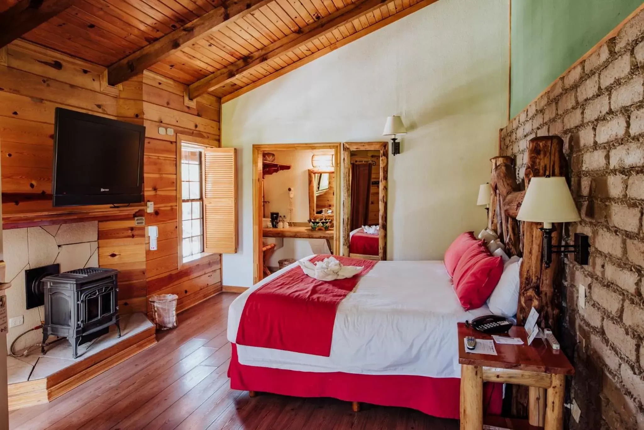 King Room in The Lodge At Creel Eco - Hotel & Spa King Room in The Lodge At Creel Eco - Hotel & Spa