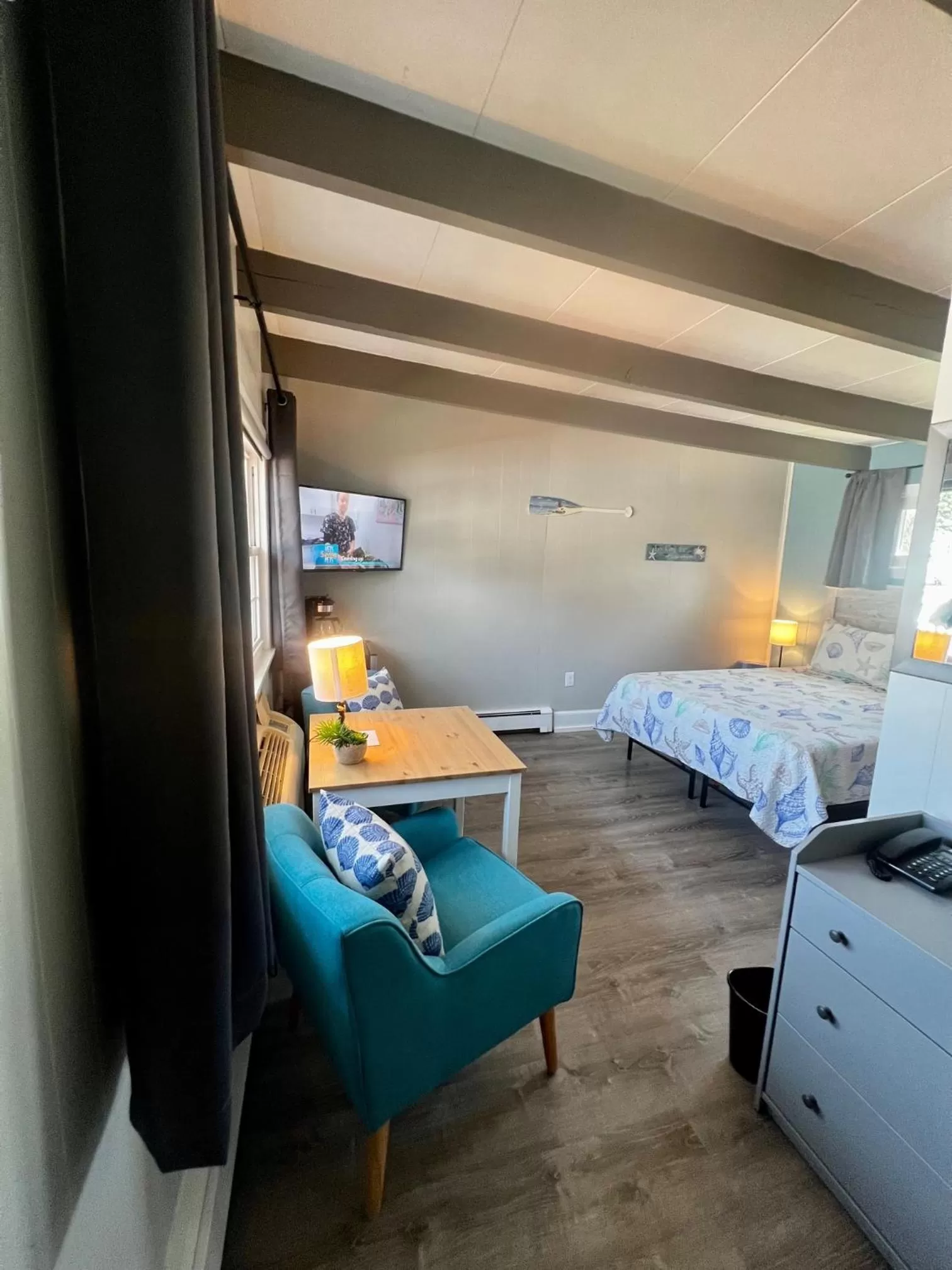 Bed in Claddagh Motel & Suites