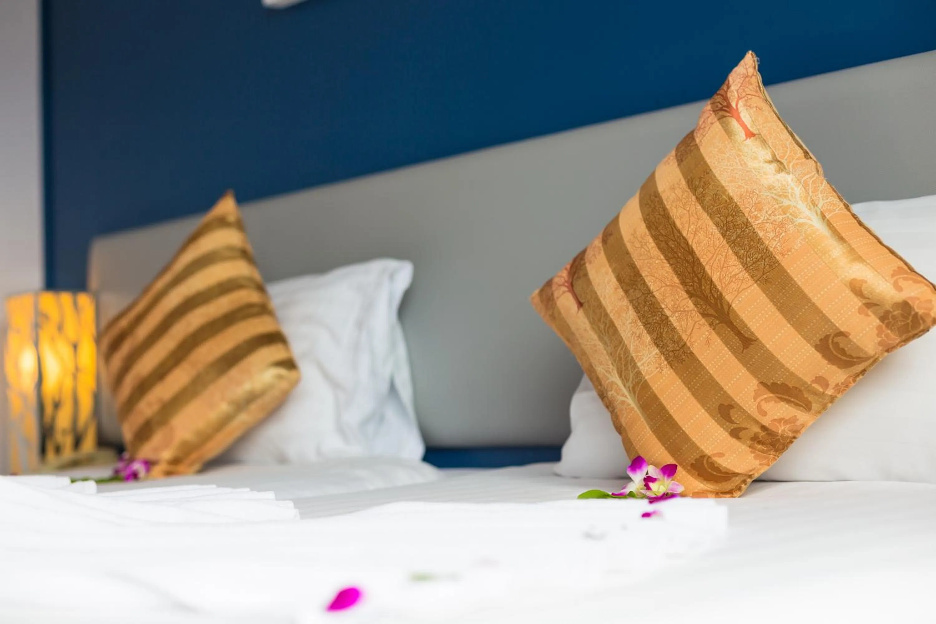 Bed in ON Hotel Phuket - SHA