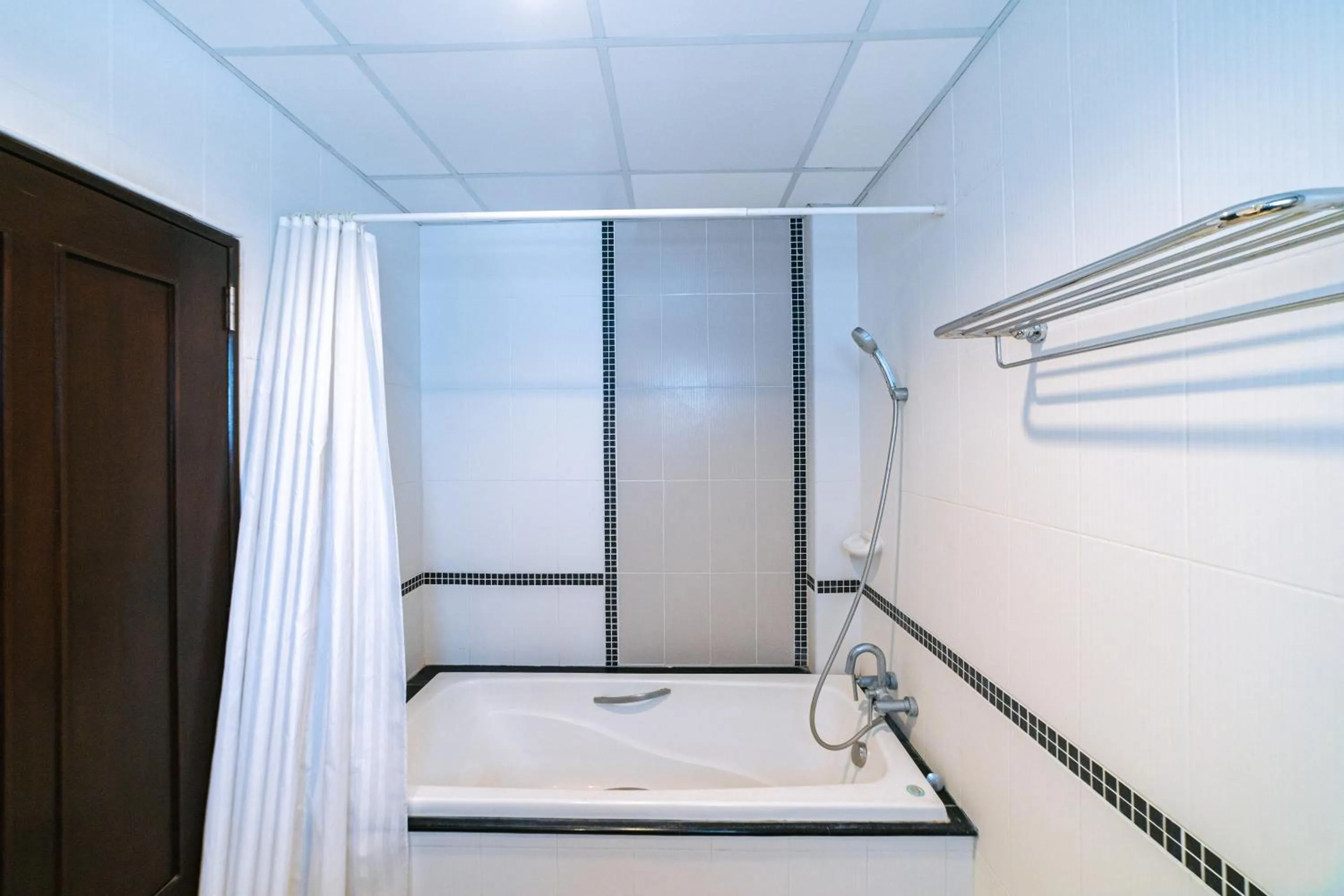 Bathroom in Ratana Hotel Sakdidet, PHUKET TOWN