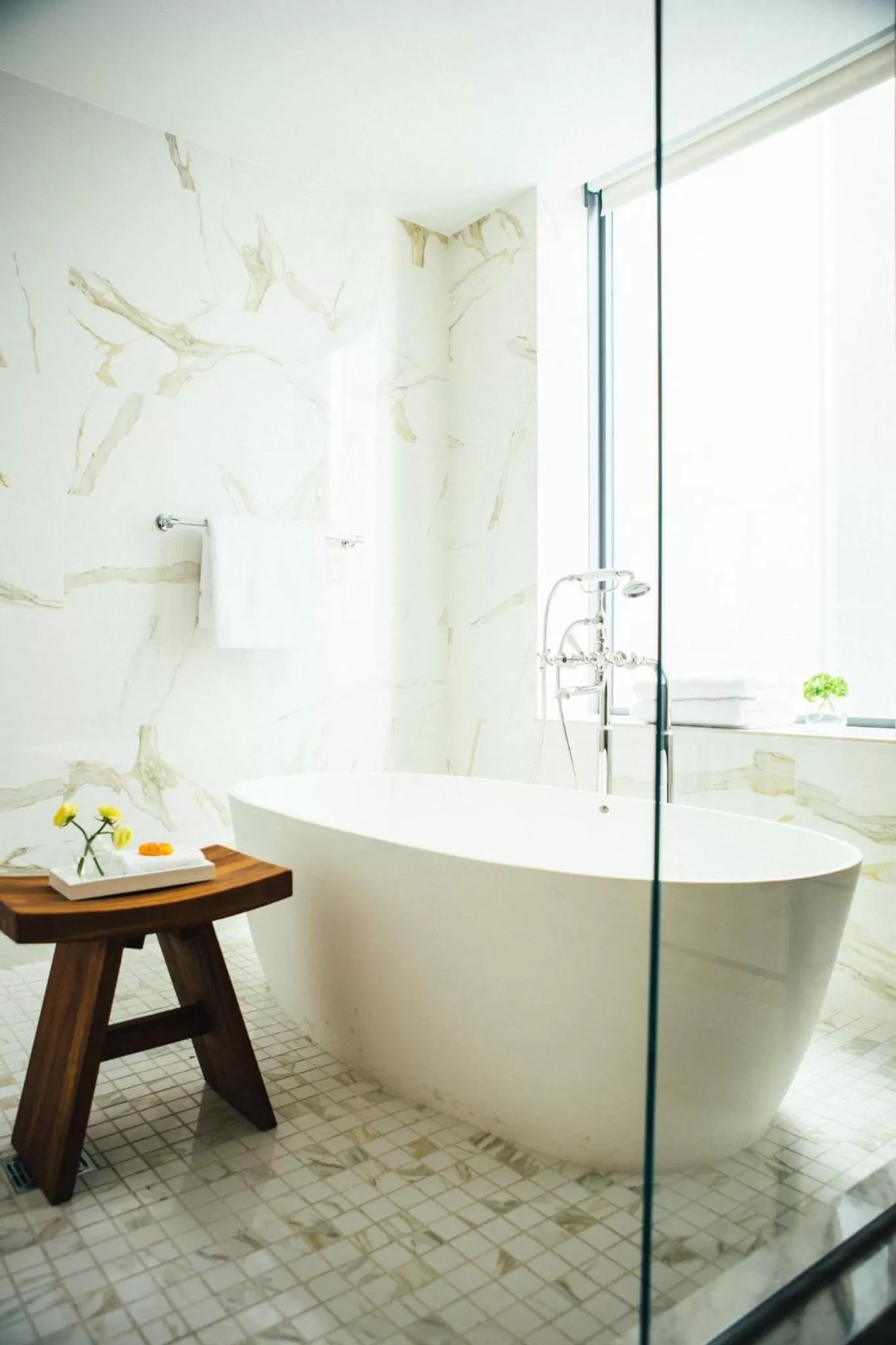 Photo of the whole room in Kimpton Hotel Monaco Pittsburgh by IHG