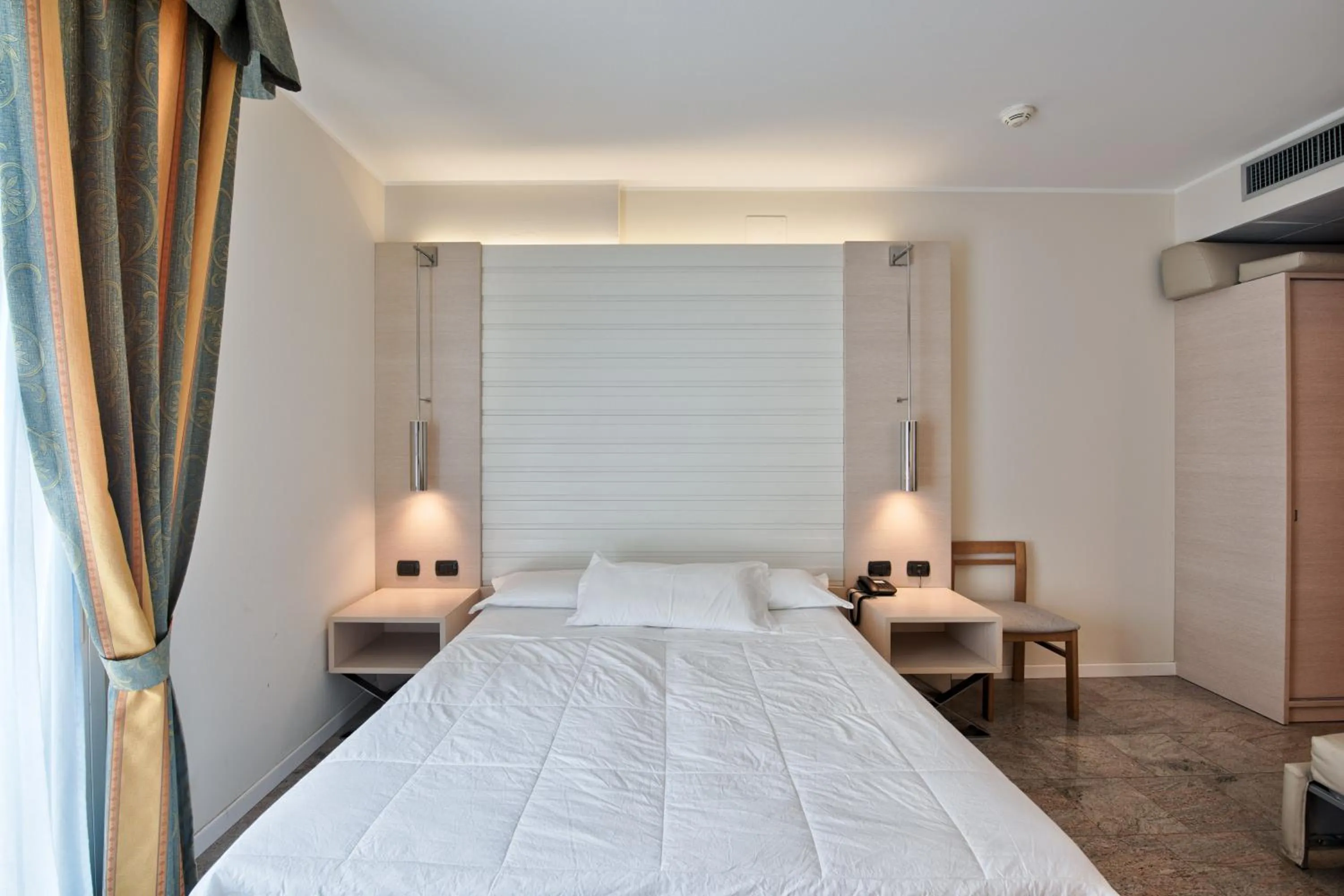 Bed in Hotel Columbus