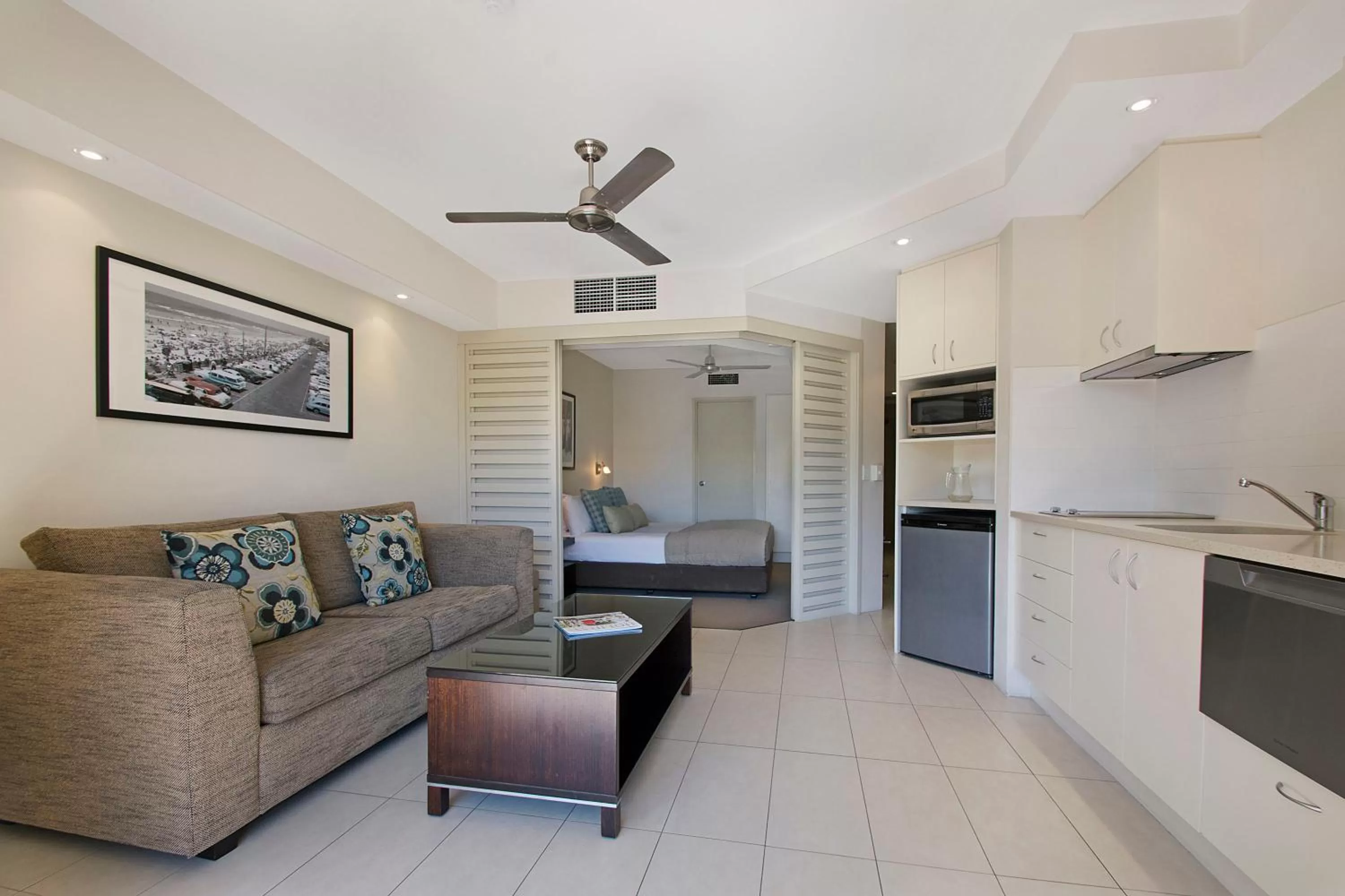 Living room in Mantra French Quarter Noosa