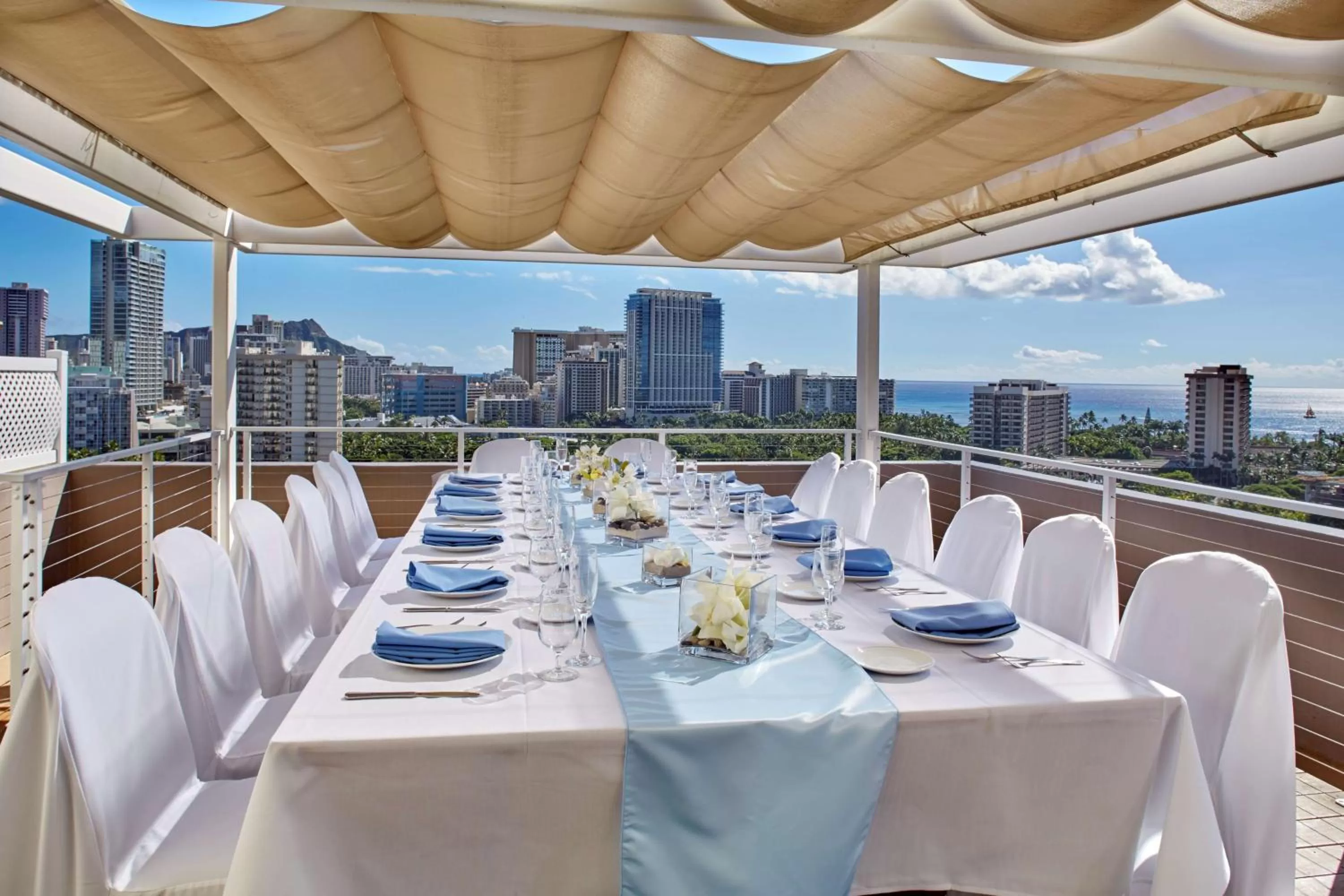 Meeting/conference room in DoubleTree by Hilton Alana - Waikiki Beach