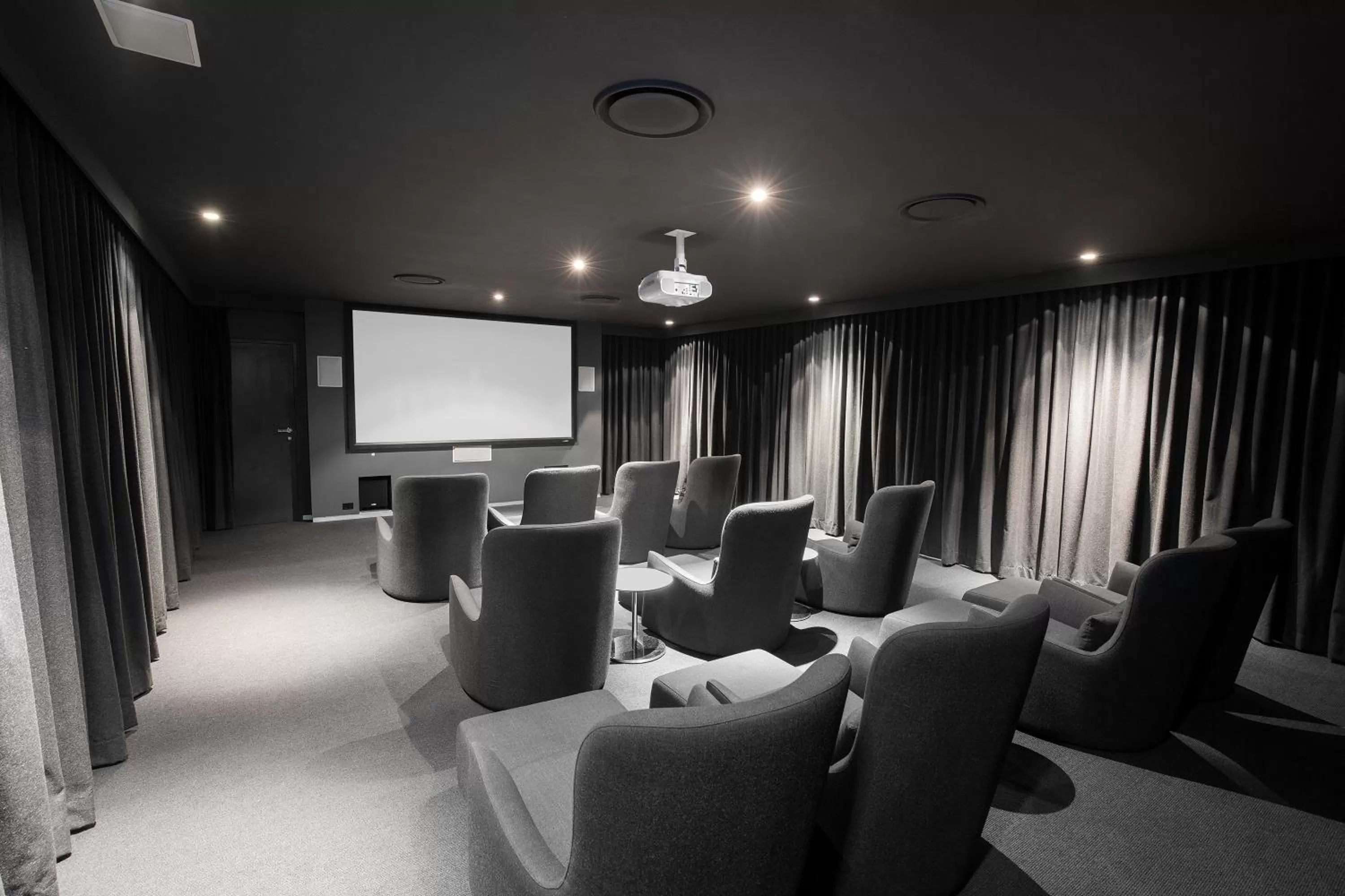 Communal lounge/ TV room in Mantra Circle On Cavill