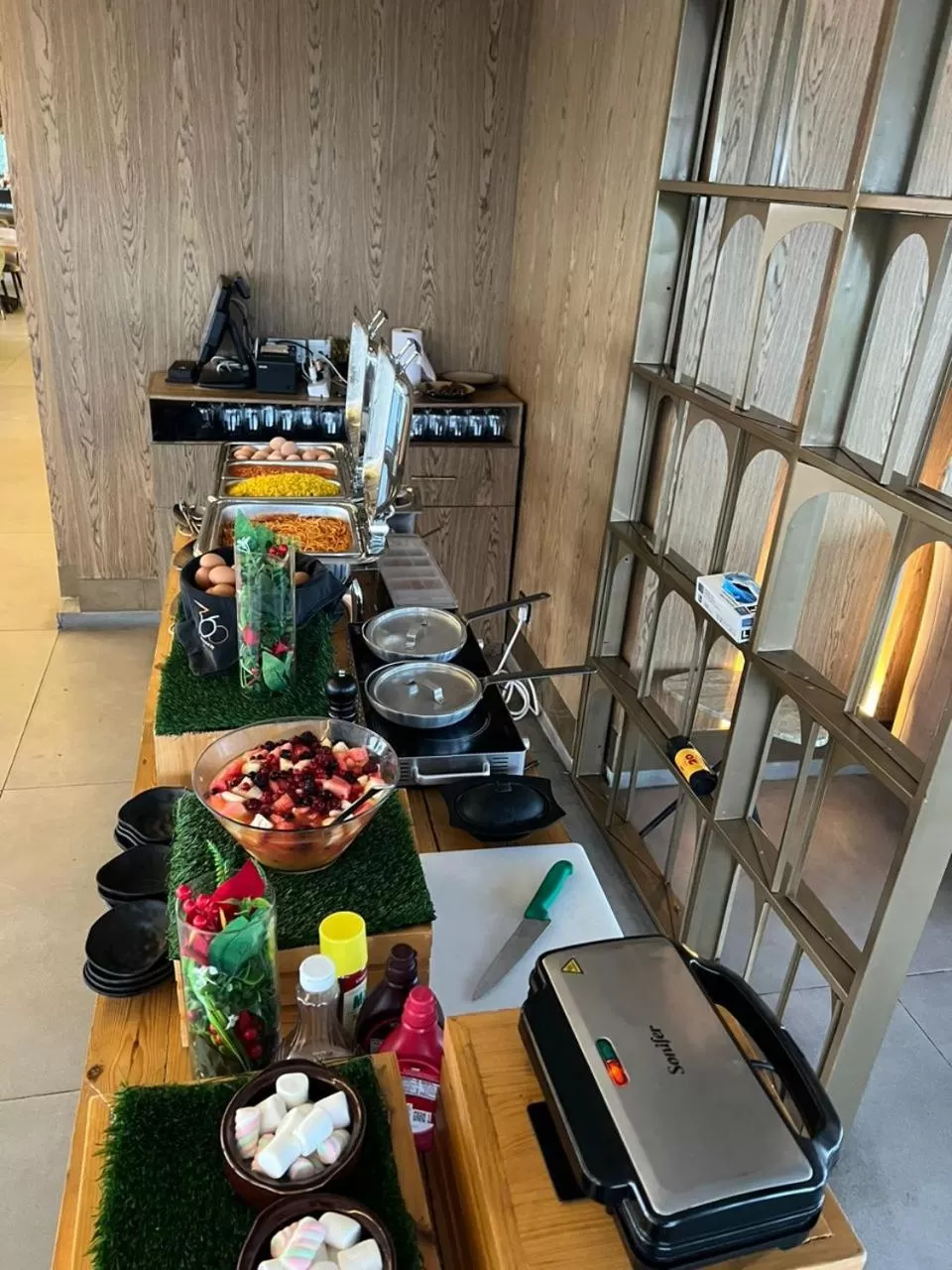 Restaurant/places to eat in Vertigo Hotel