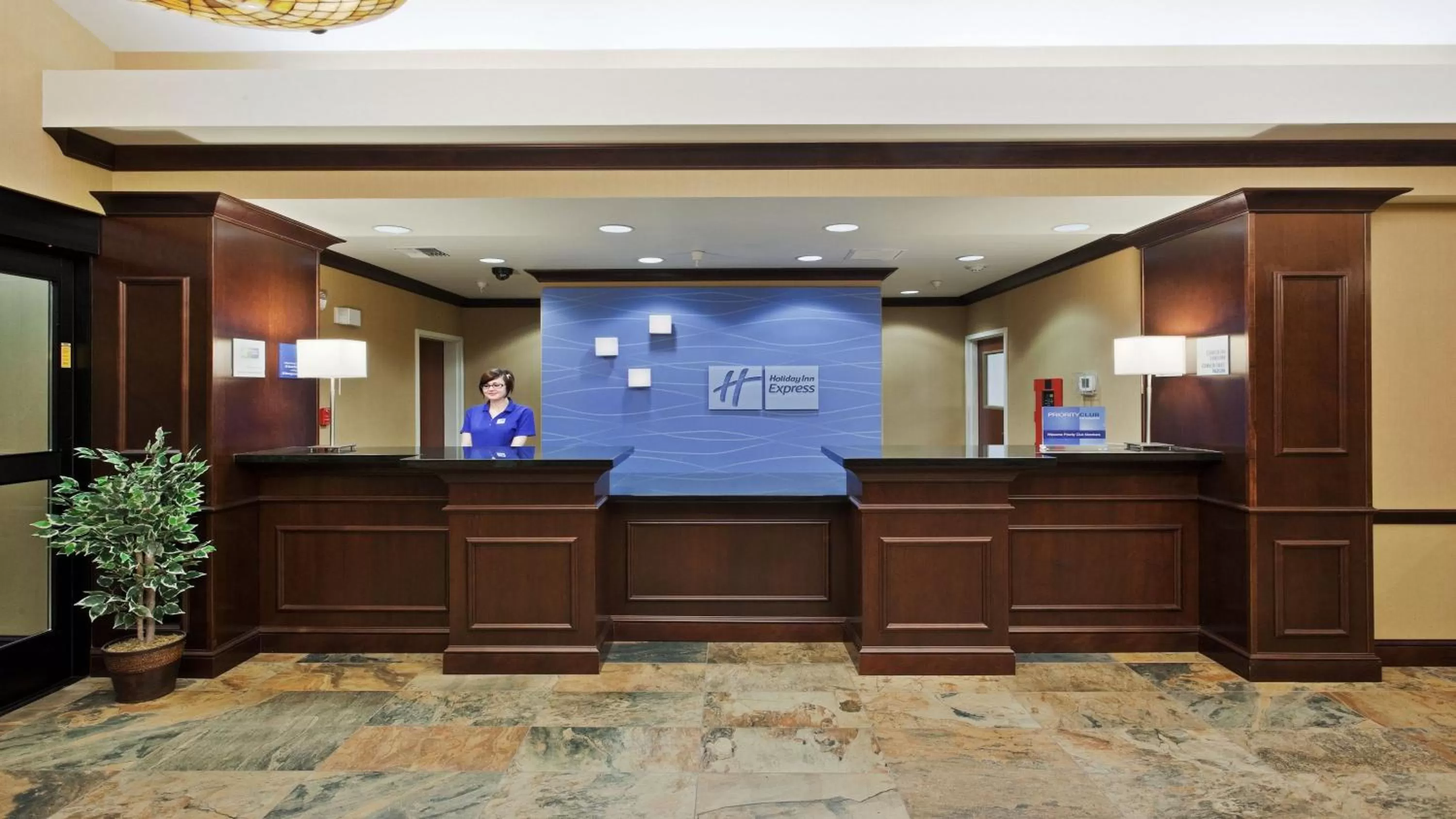 Property building in Holiday Inn Express and Suites Great Falls by IHG