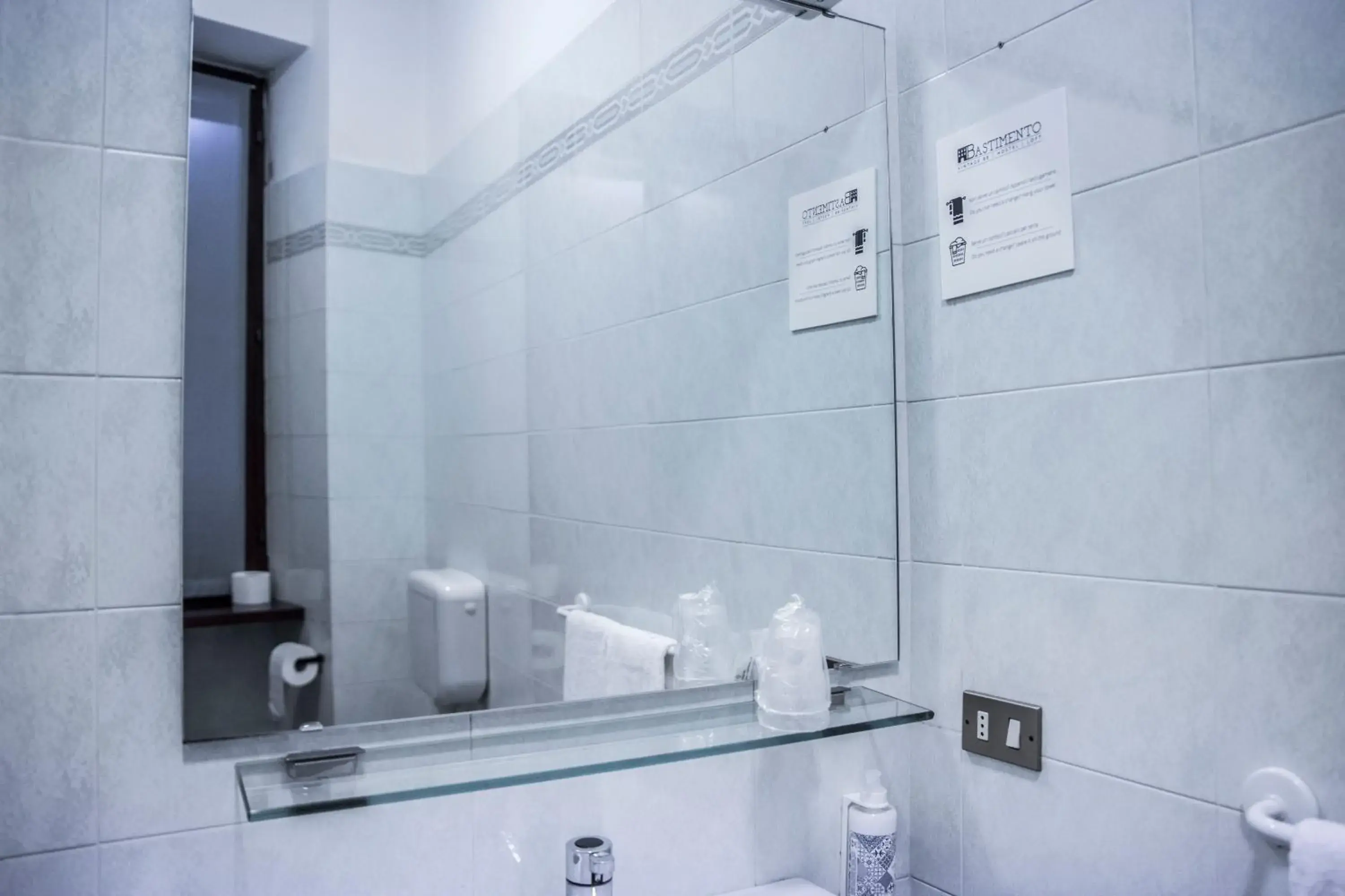 Economy Triple Room in Bastimento Economy Triple Room in Bastimento