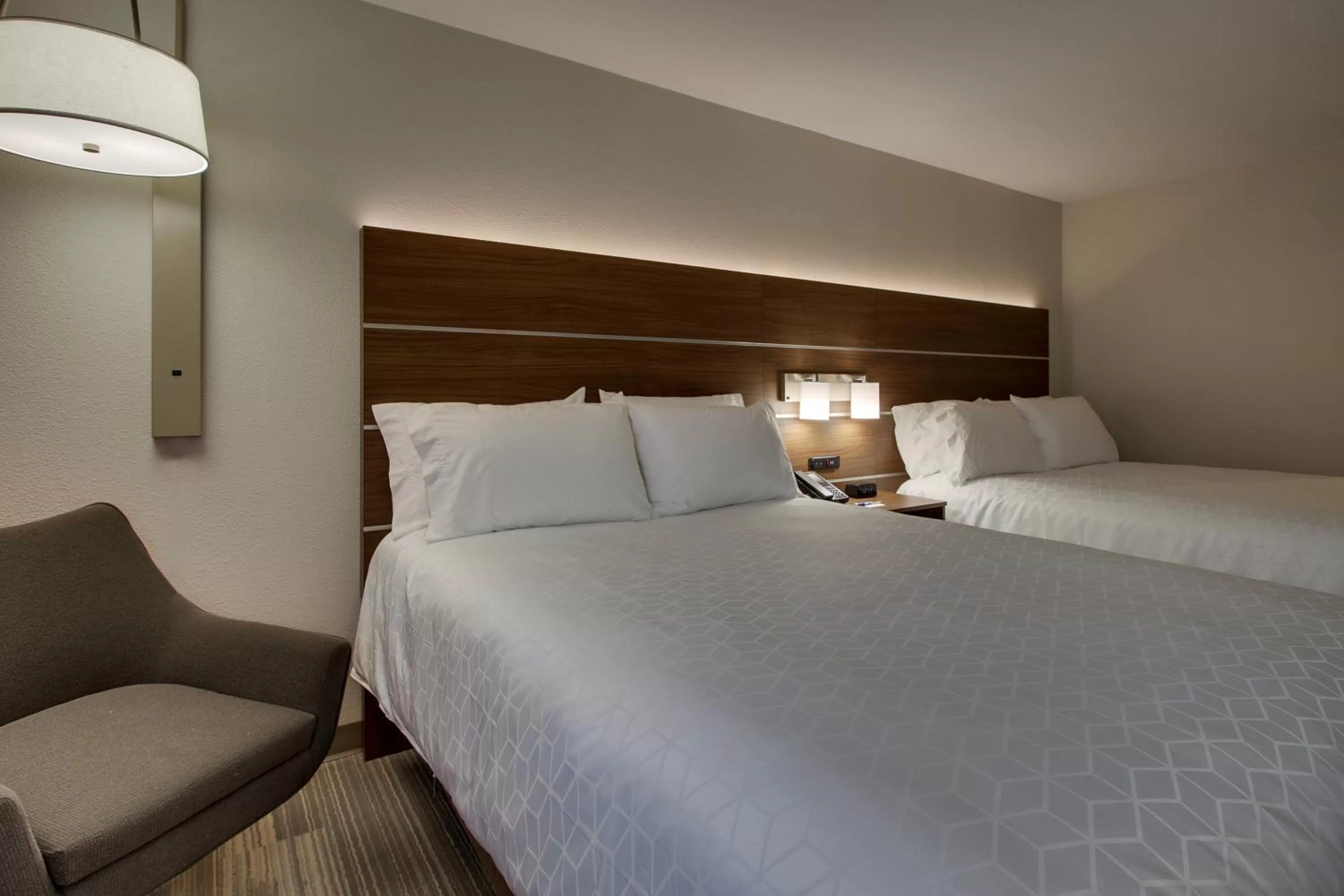 Bedroom, Bed in Holiday Inn Express Voorhees/ Mt. Laurel by IHG