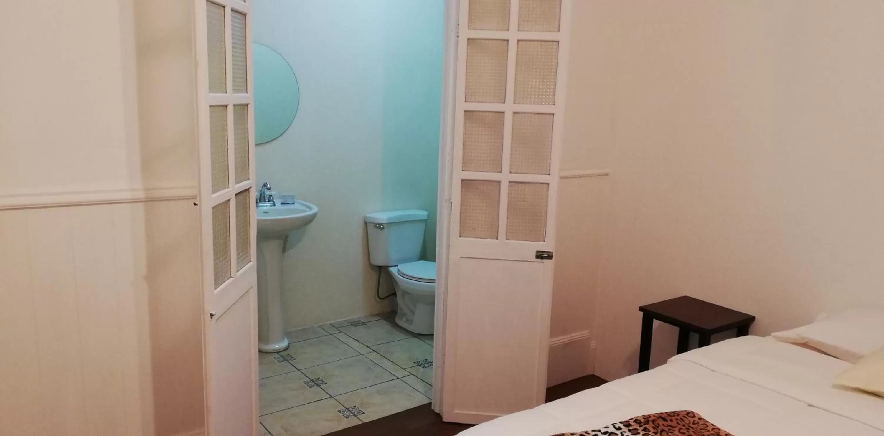 Bathroom in Casa Mayela Guest House