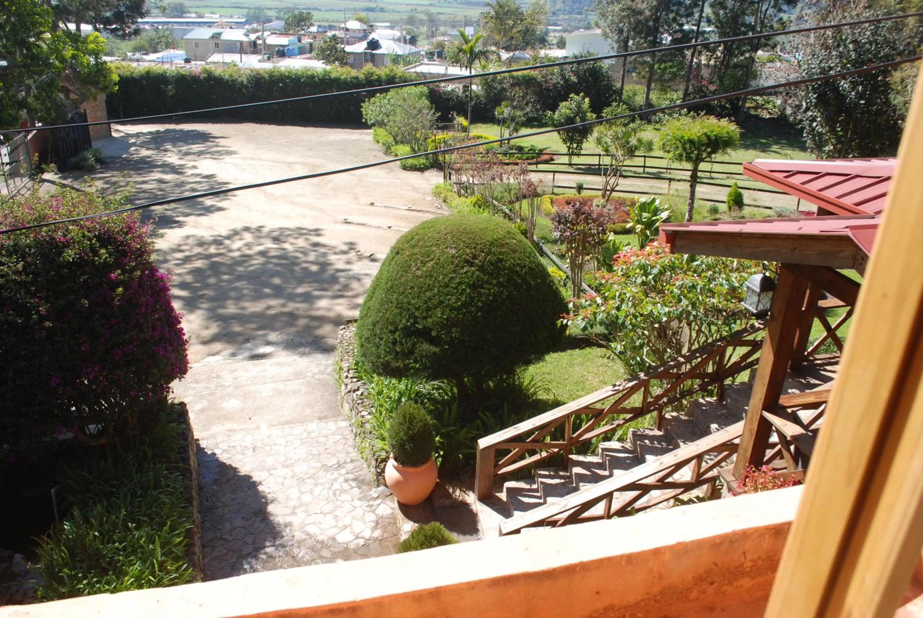 Photo of the whole room in Hotel Rancho Constanza & Cabañas de la Montaña