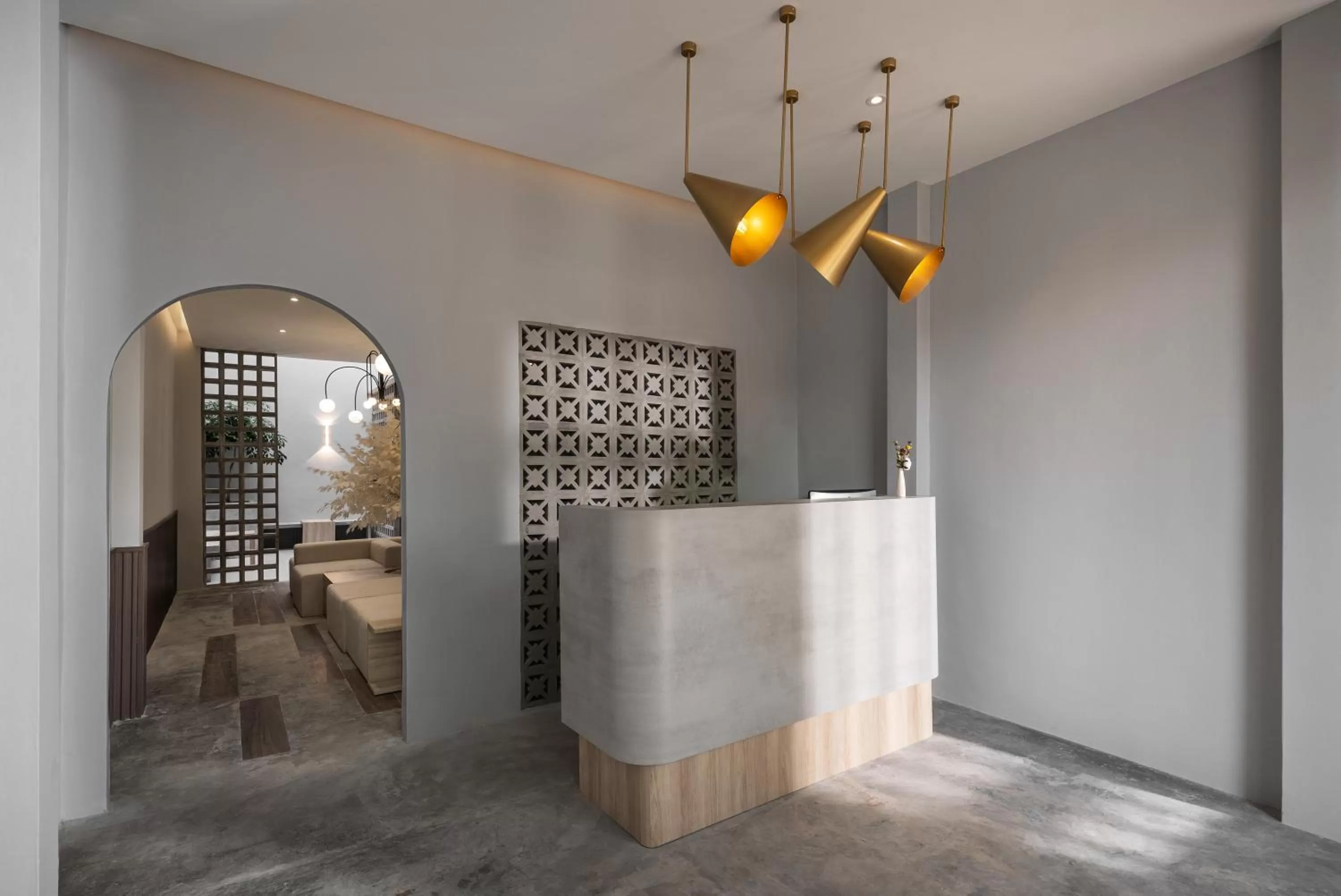 Property building in Muntri Maison