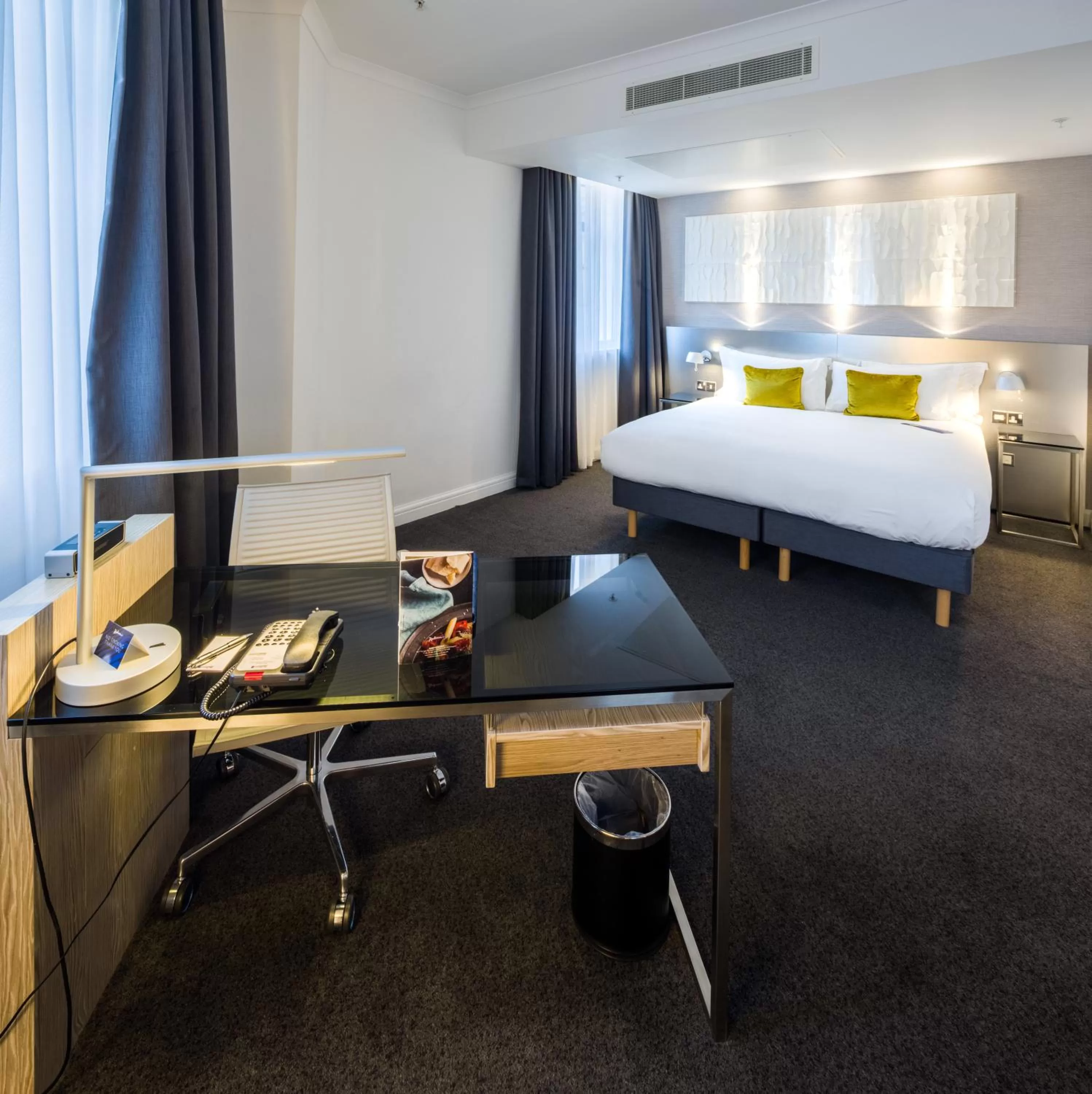 Bedroom, Bed in Radisson Blu Hotel, Leeds City Centre