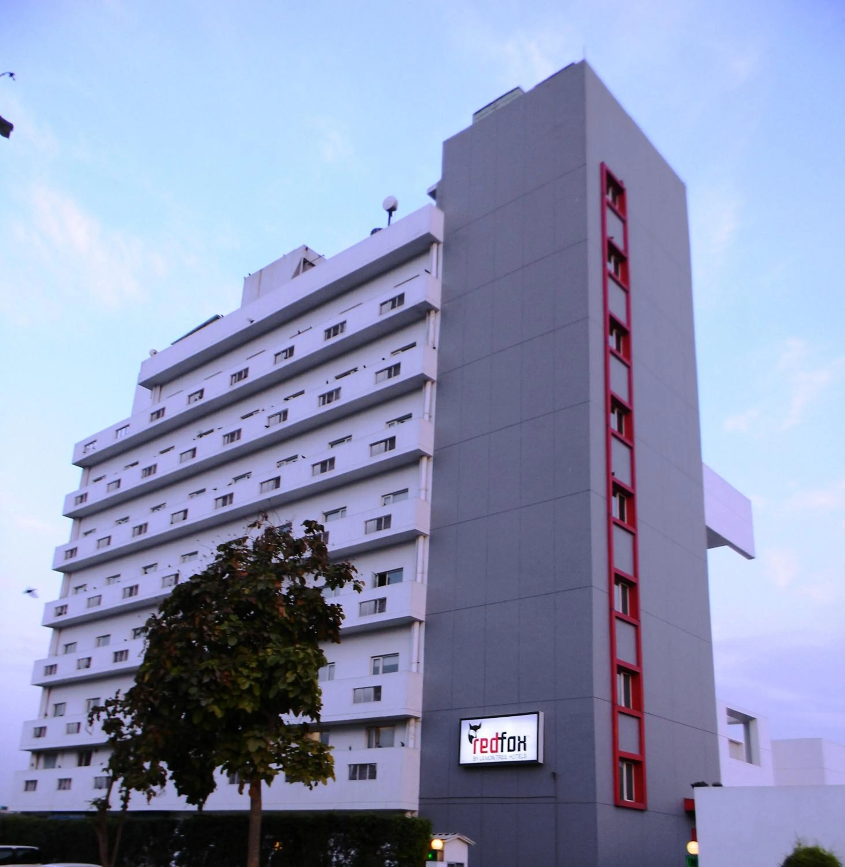 Facade/entrance in Red Fox by Lemon Tree Hotels, East Delhi