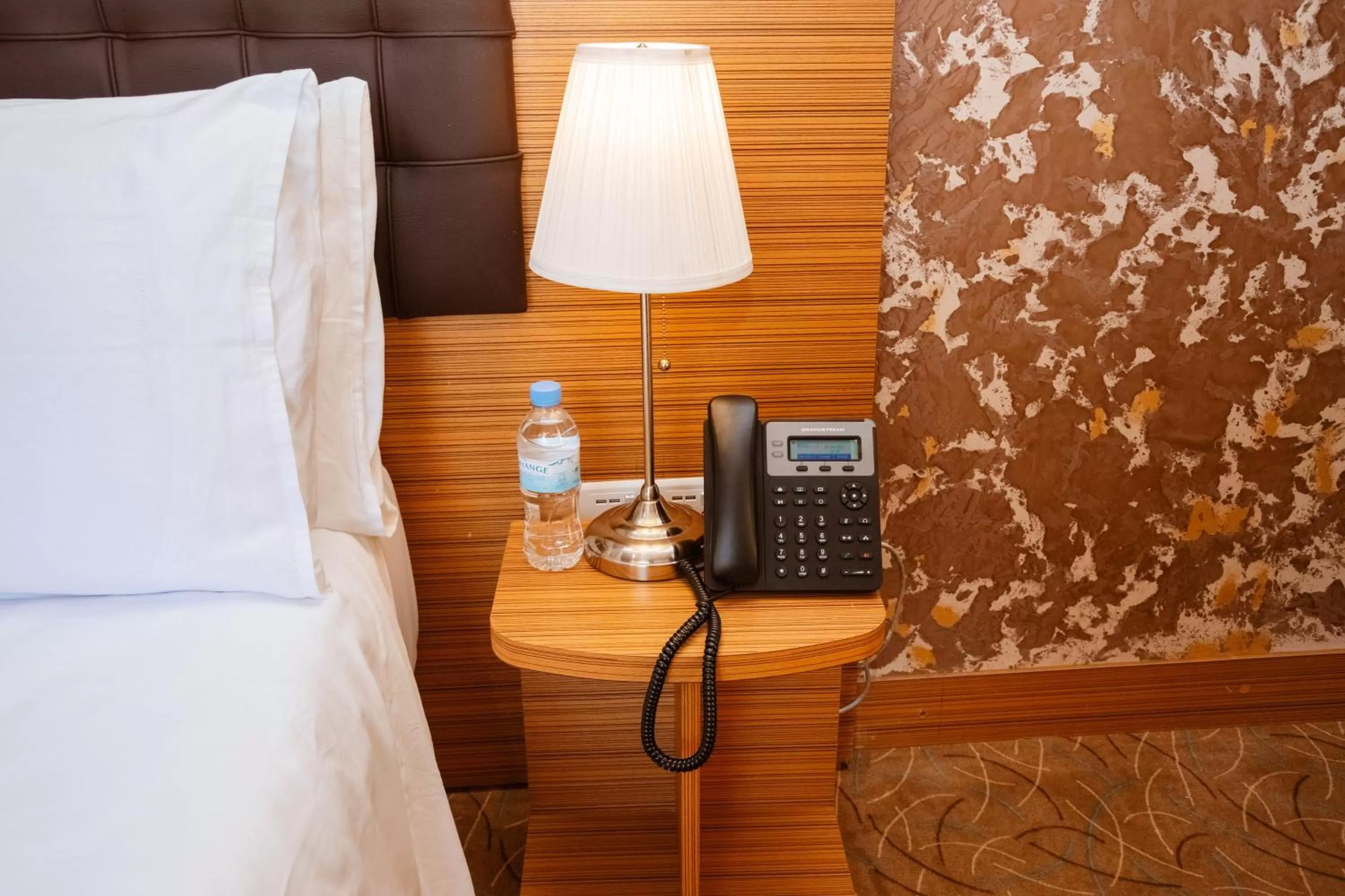 Bed in Ndaru Luxury Suites