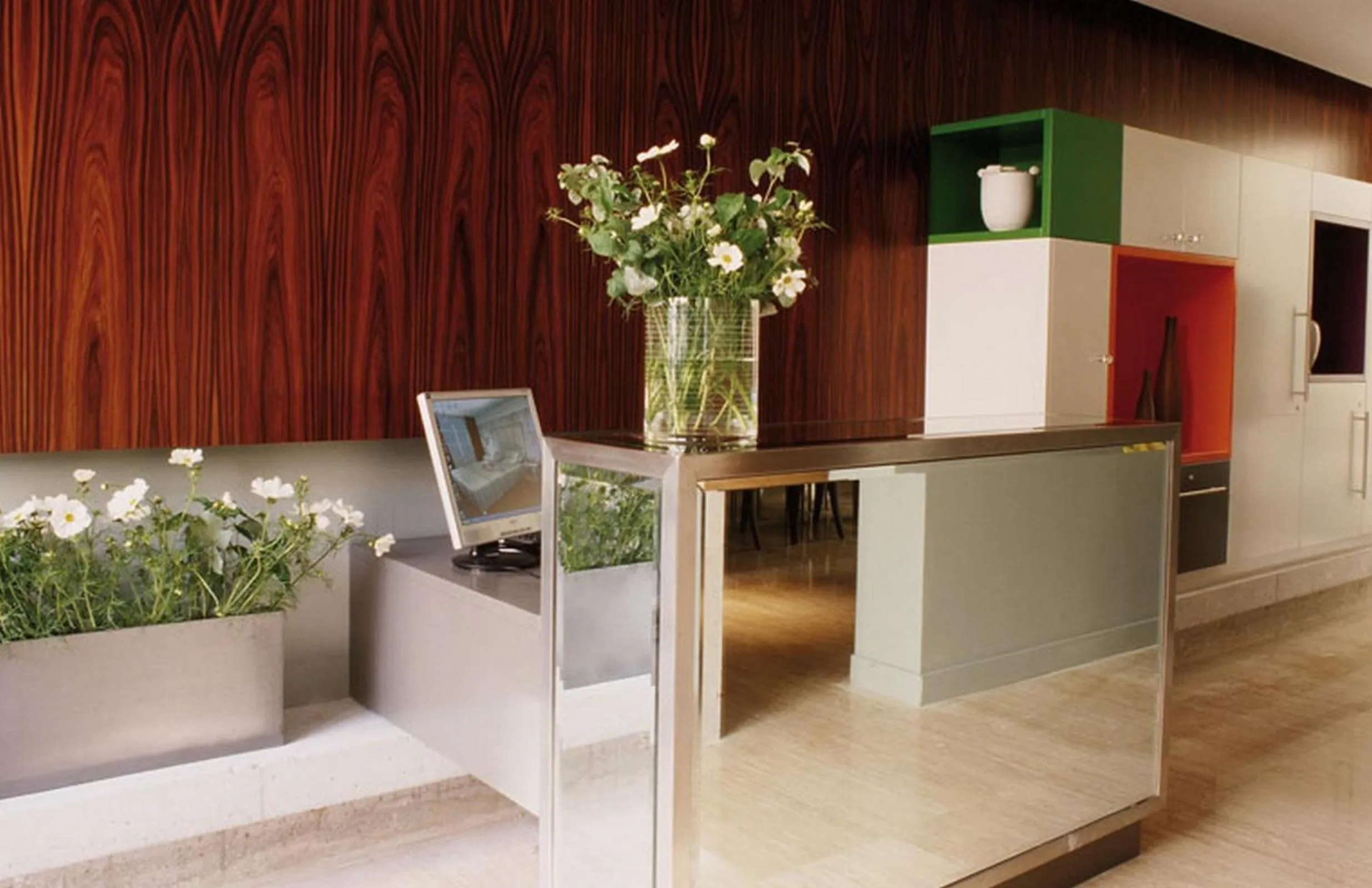 Lobby or reception in Hotel Le Placide Saint-Germain Des Prés