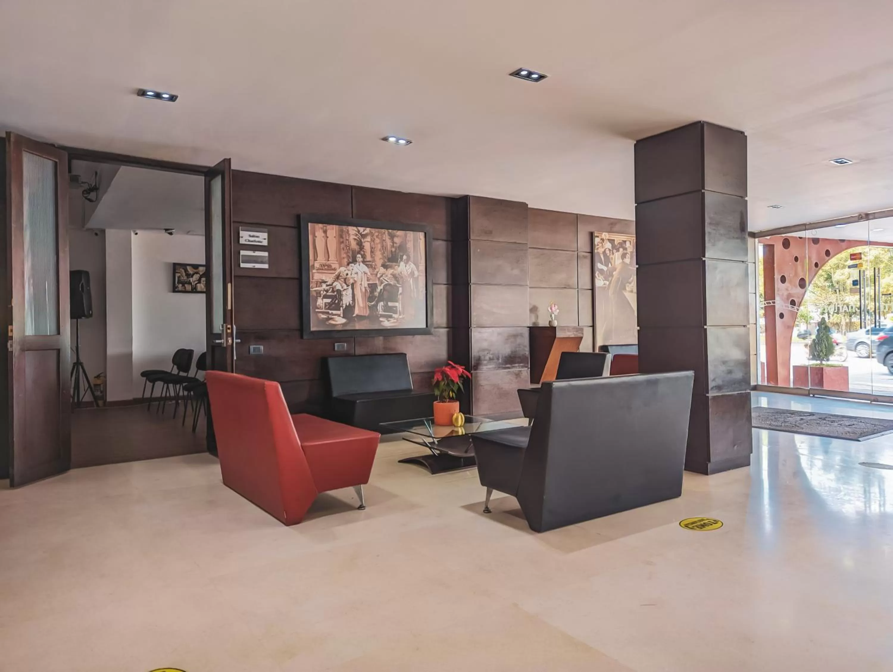 Lobby or reception in Hotel Charlotte Suite 26