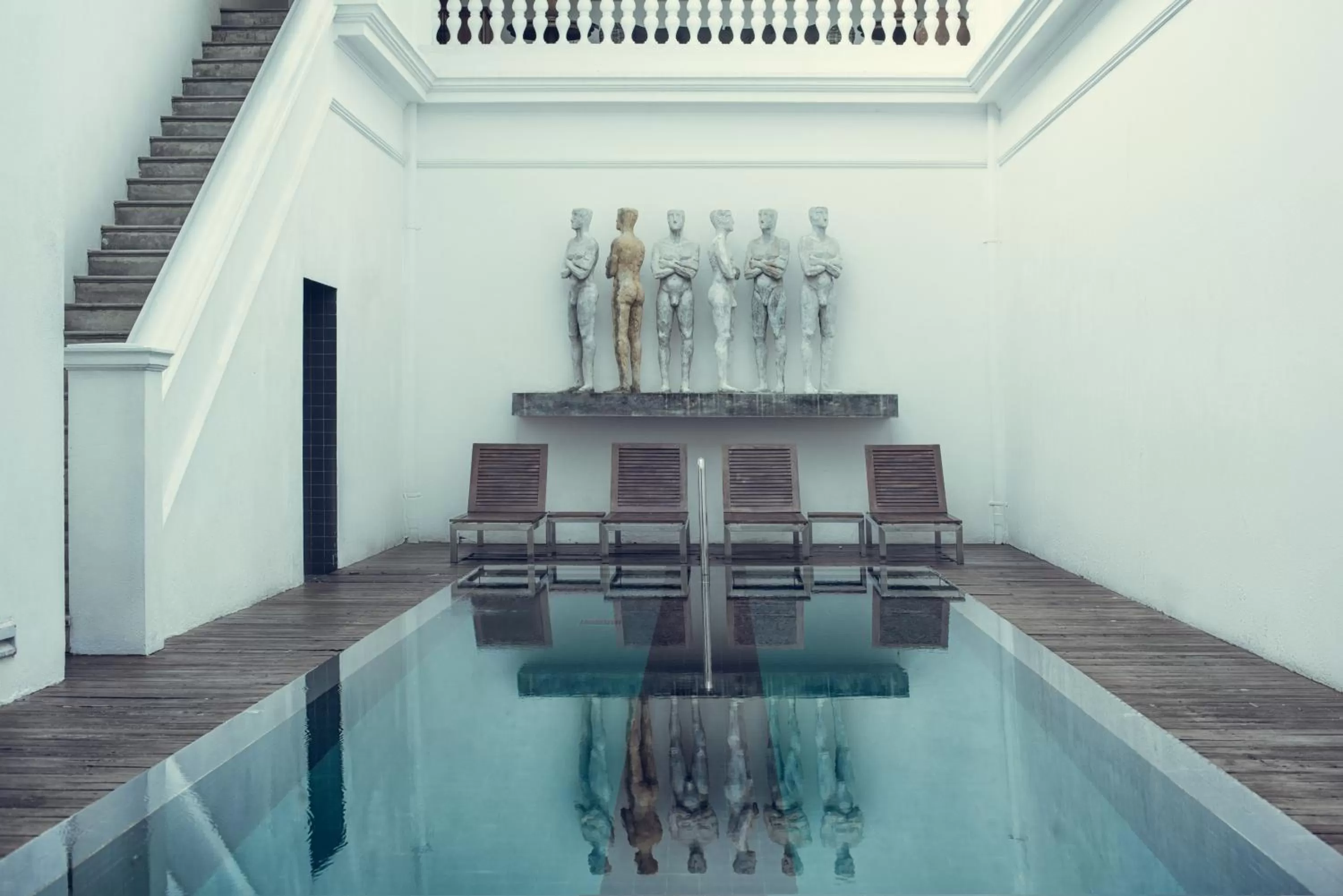 Day in Paradise Road Tintagel Colombo