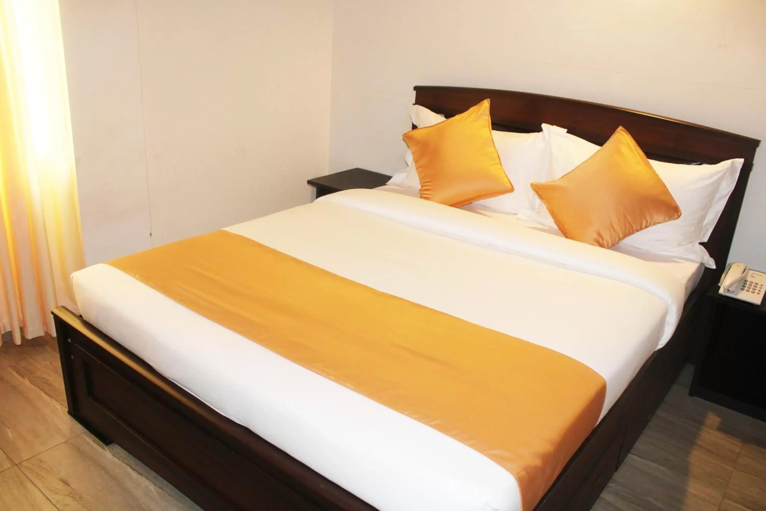 Standard Double Room with Fan in Sky Gate kandy Standard Double Room with Fan in Sky Gate kandy